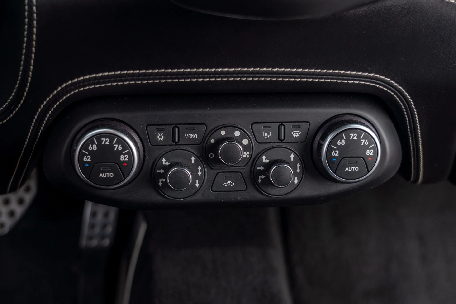 mph042_1845451013_Used_2012_Ferrari_458_Italia_1759347768_0c0d4f7d61