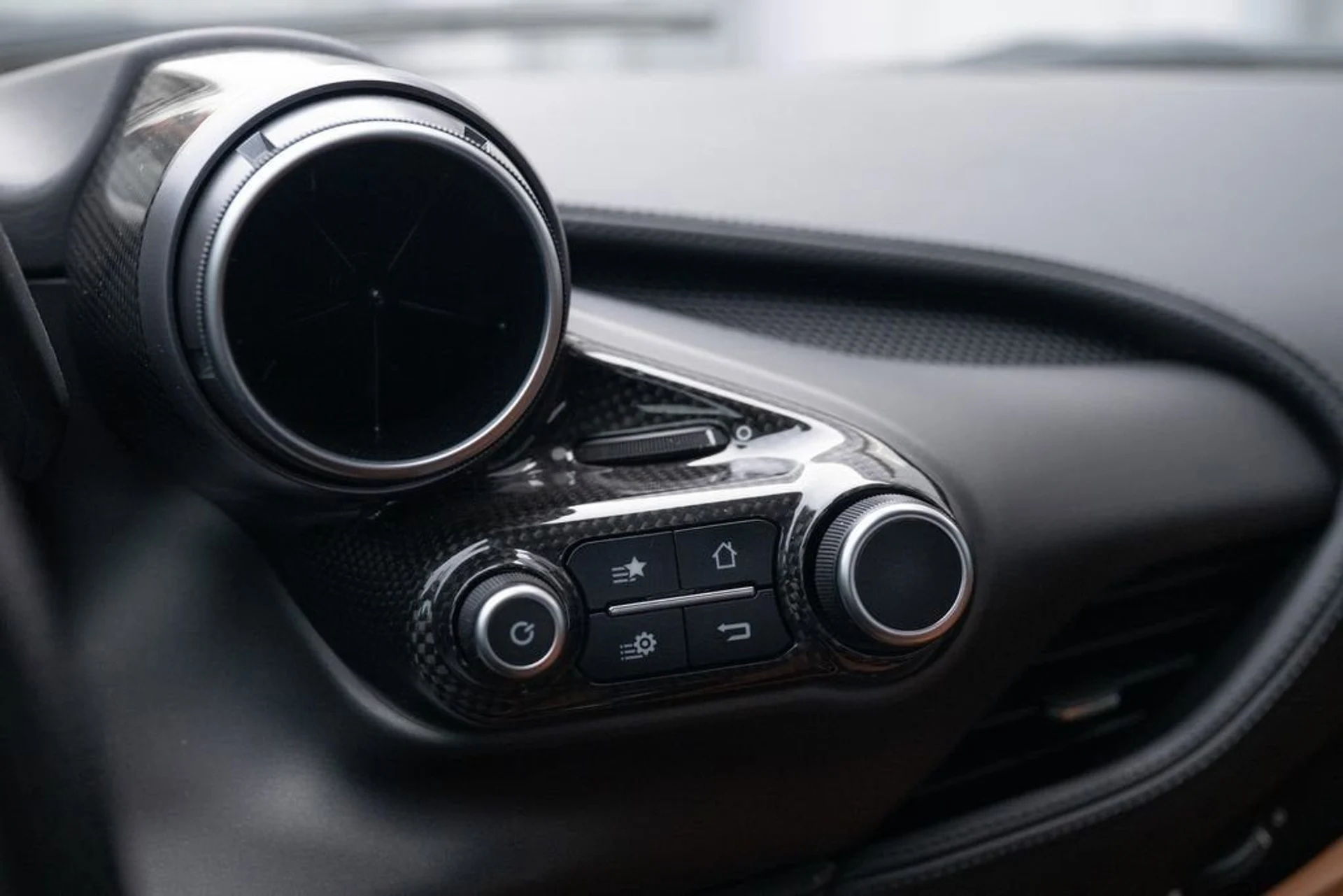 mph042_1851826175_6fc6d9c6bdd94927847a5bf6daea265c_8bf9e33b0d