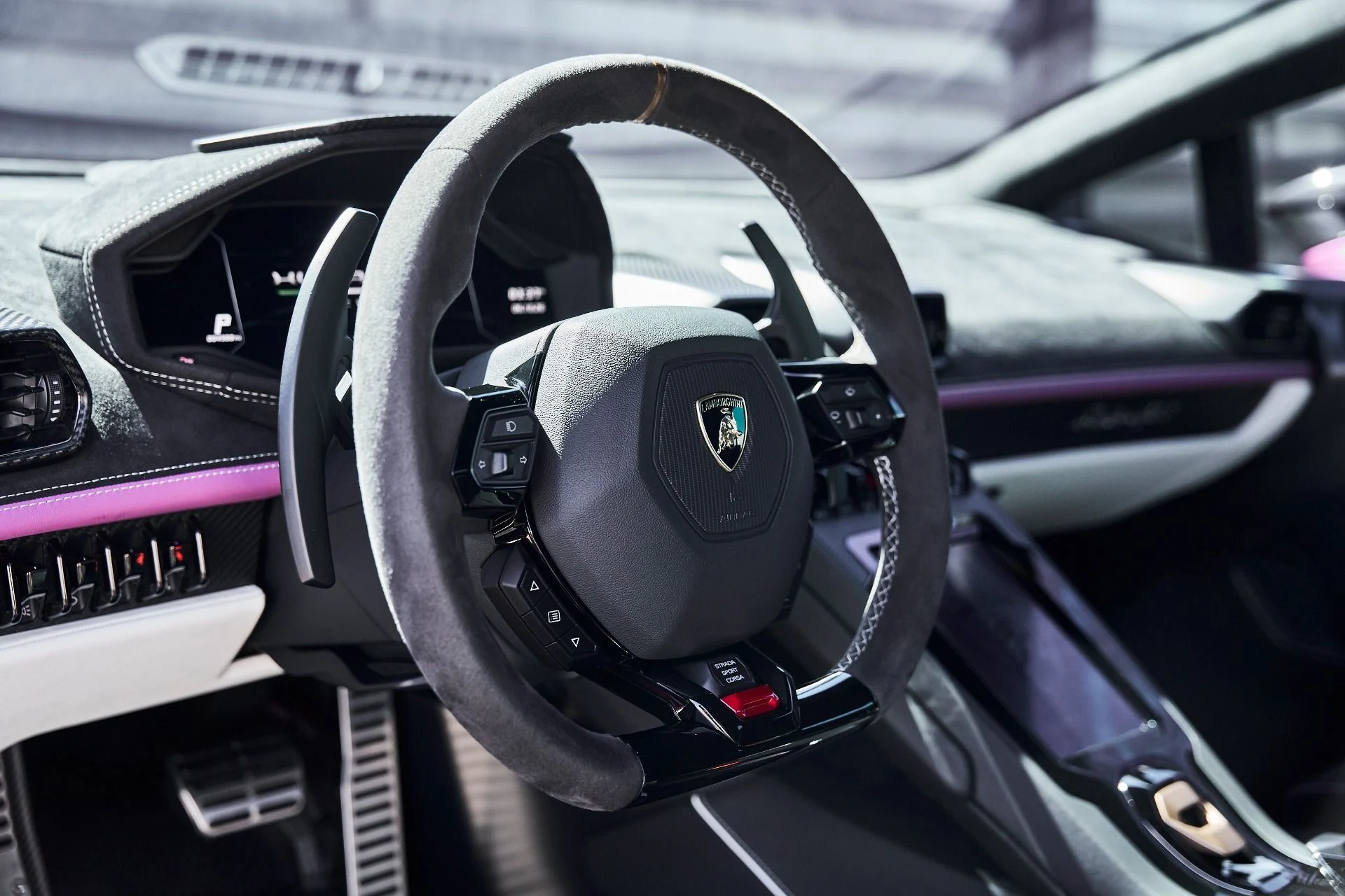 mph042_1853207896_Used_2023_Lamborghini_Huracan_Tecnica_Base_1781137551_319d144598