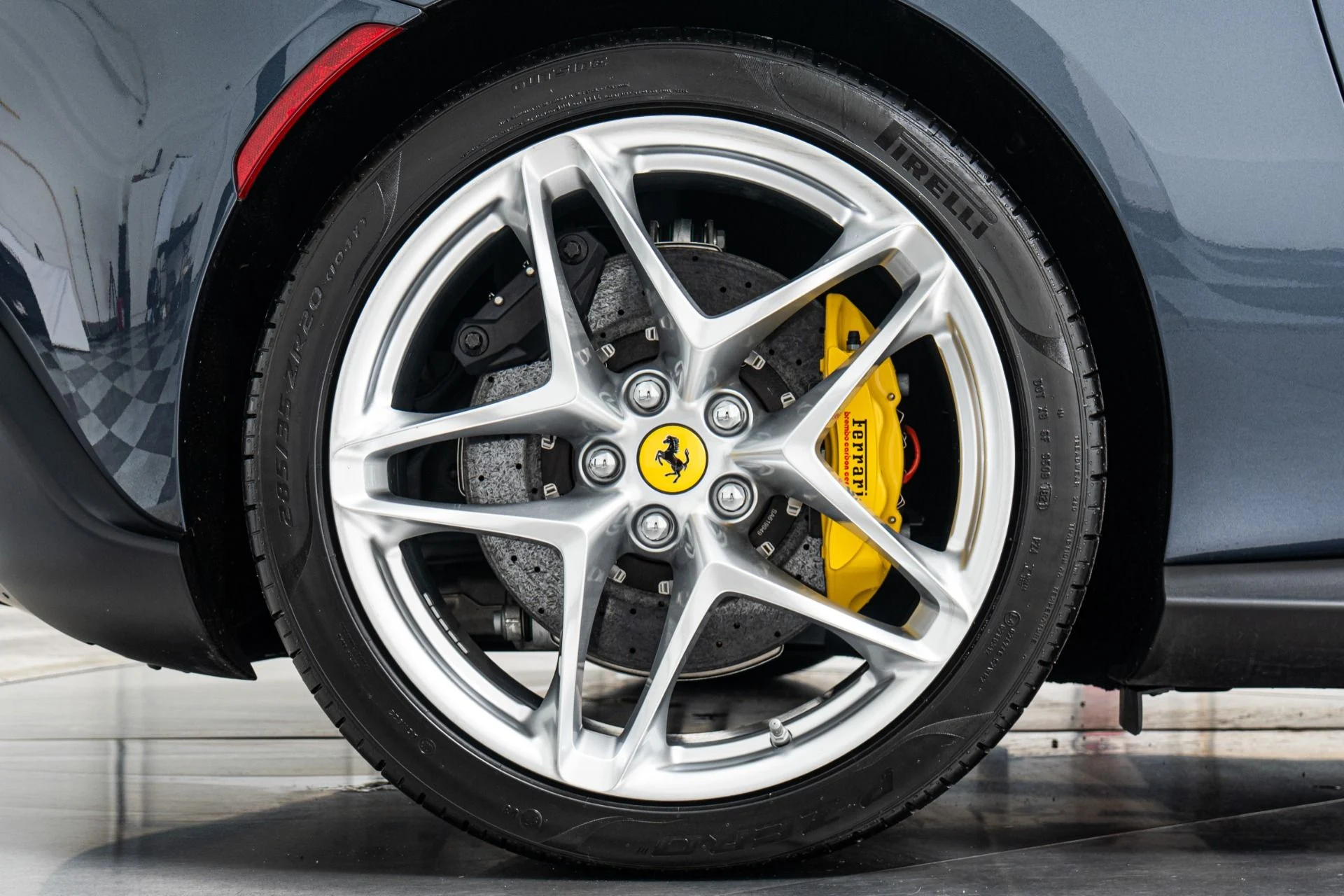 mph042_1863739385_Used_2022_Ferrari_Roma_Low_Miles_Ventilated_Daytona_Seats_Two_Tone_Interior_Beautiful_1791313044_7c8af33202