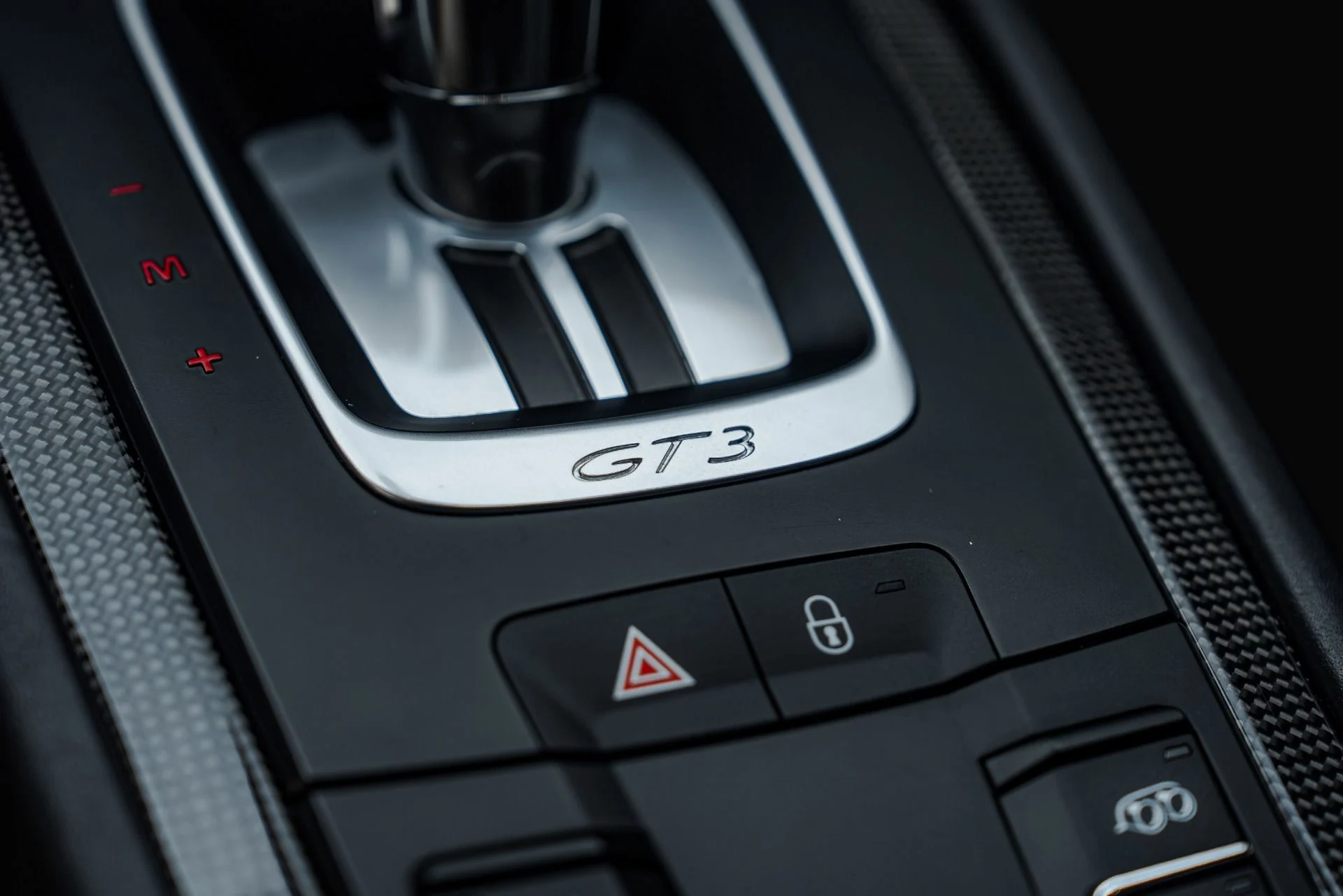 mph042_1865358519_Used_2018_Porsche_911_GT_3_1786143745_6c0051f74c