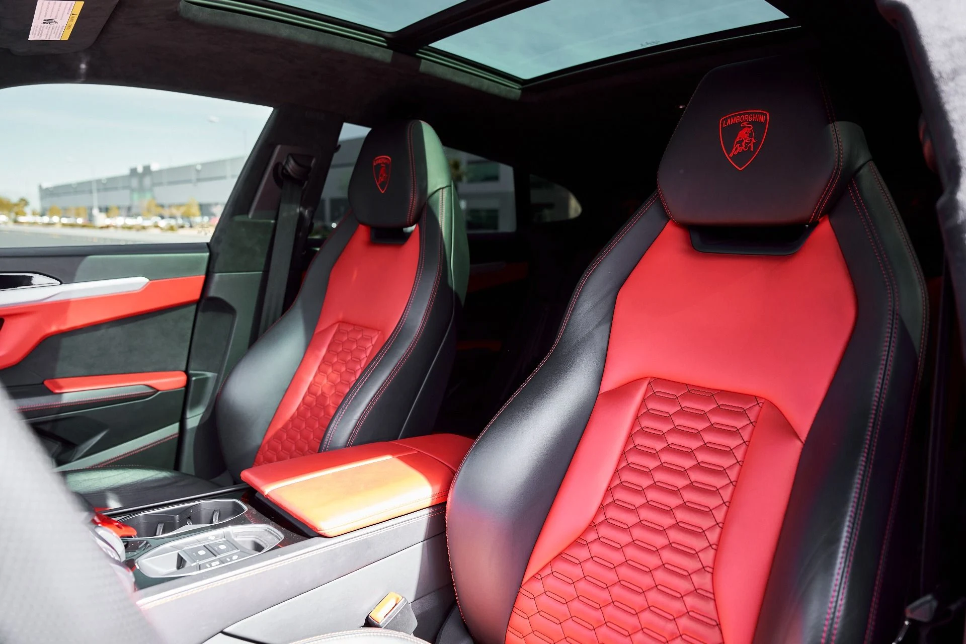 mph042_190509146_Used_2021_Lamborghini_Urus_1771987863_69678de9fc