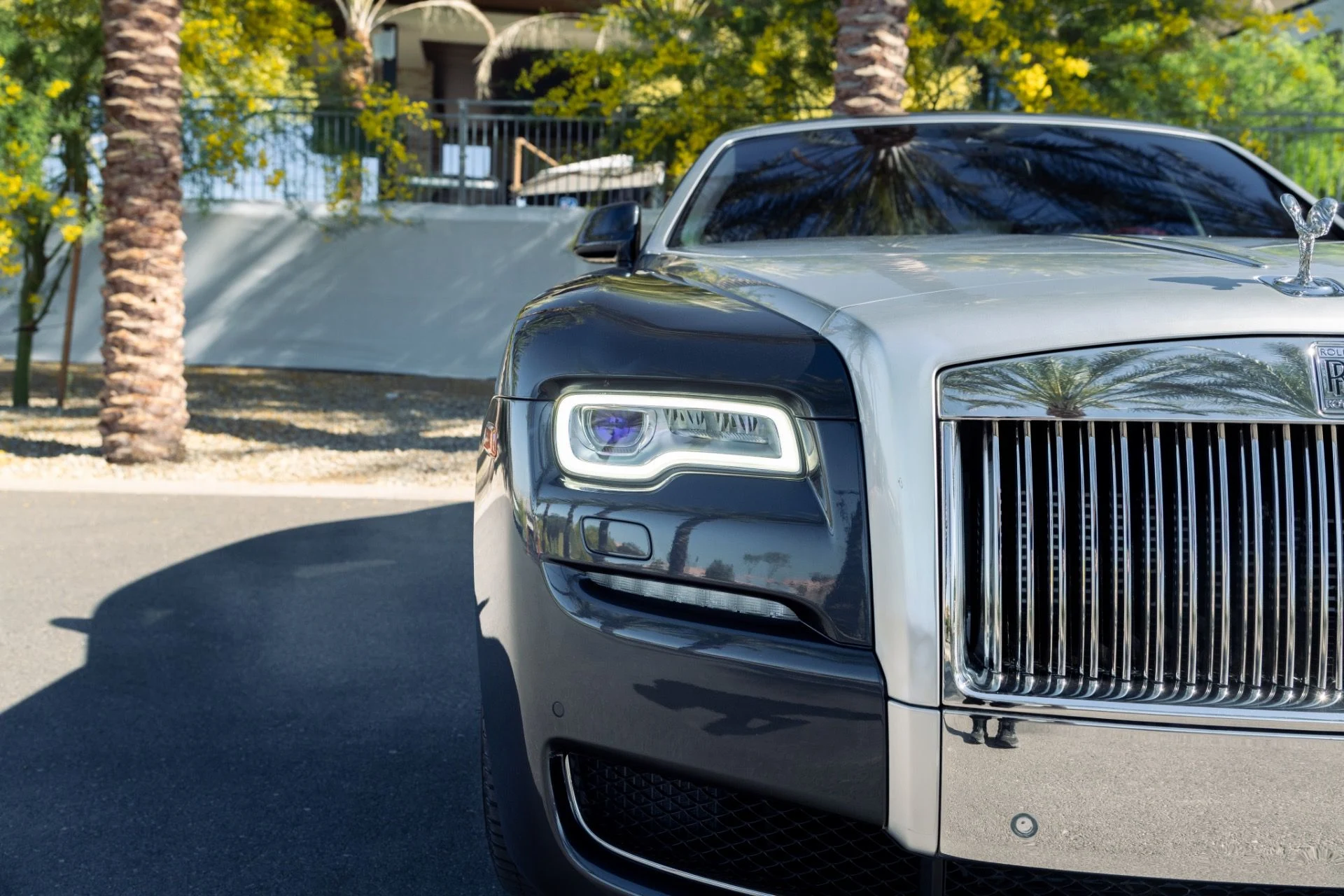 mph042_1911914755_Used_2017_Rolls_Royce_Ghost_1774727298_e3bf9ca24e