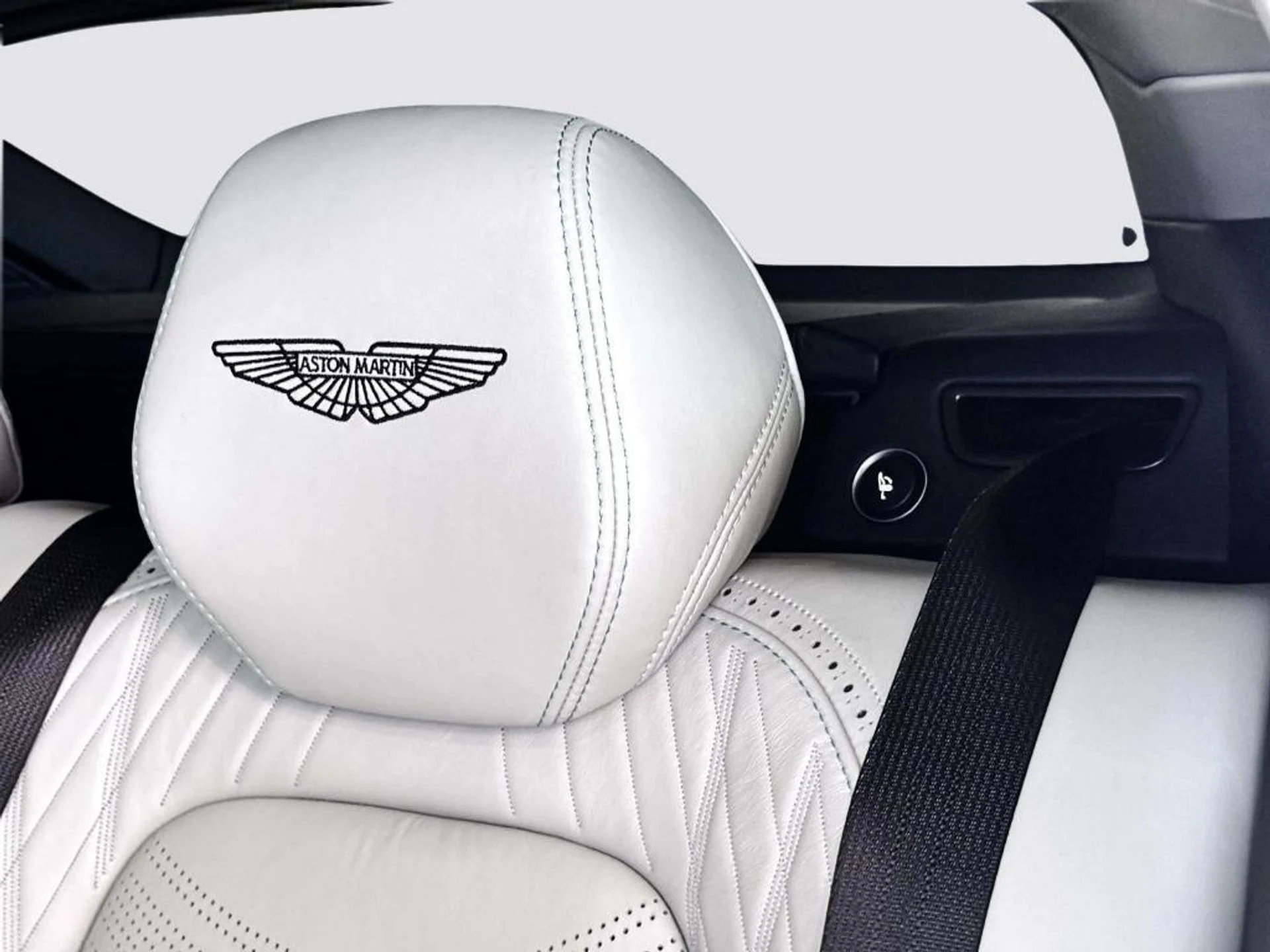 mph042_1924228360_mfo_IPW_Px_NOC_Al_V_ia6_Gpn_Kt_EC_2_A_47e80f7089