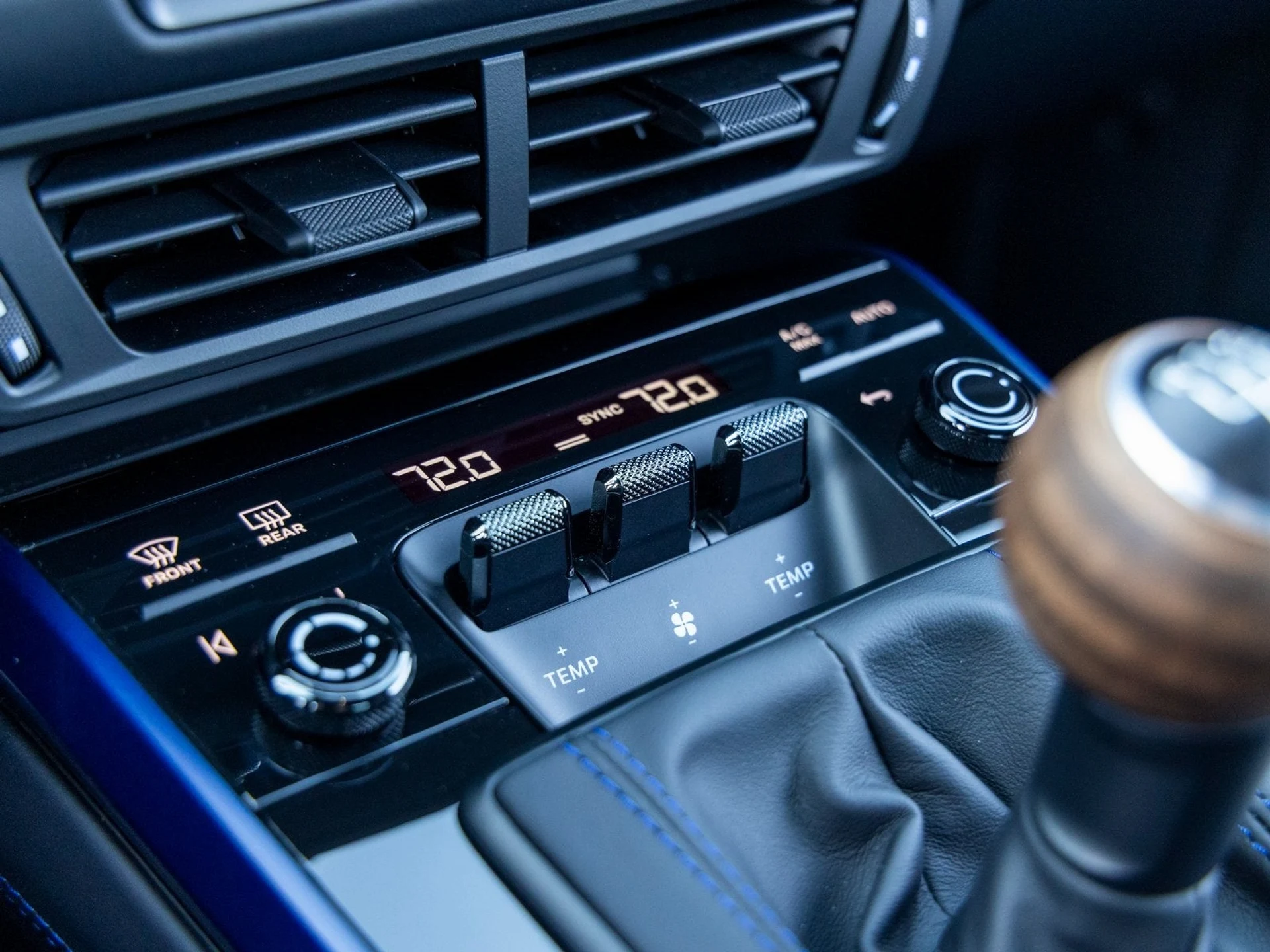 mph042_193404602_43_6e9f3d4ef4