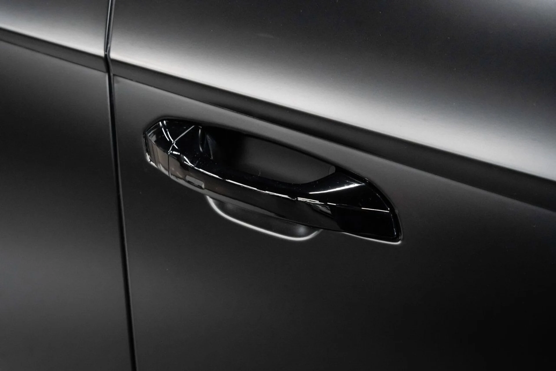 mph042_1935257751_lamborghini_urus_2023_f73bc871aa