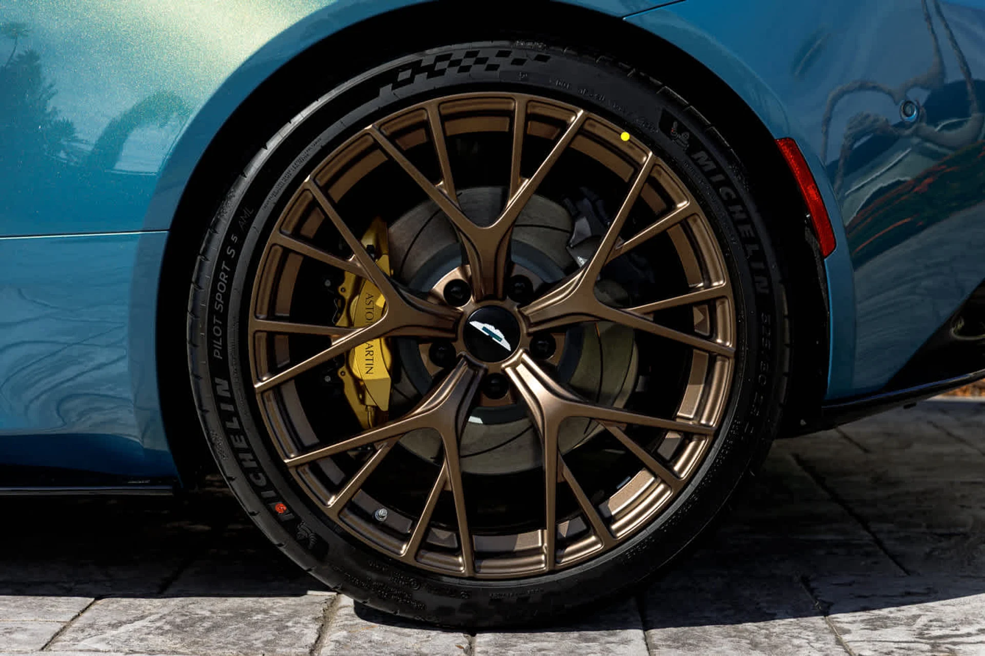 mph042_1940691316_43_dc010438cc