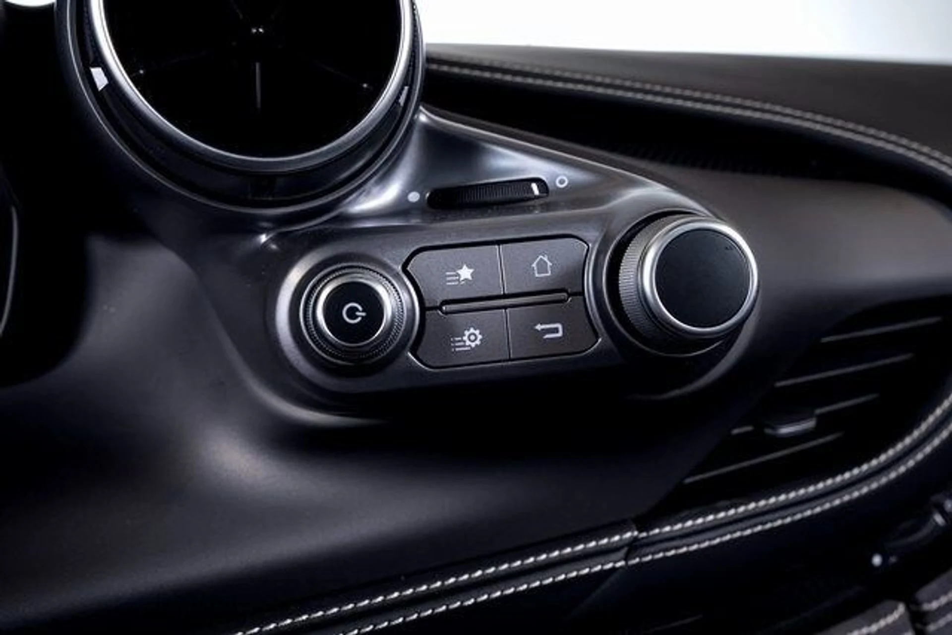 mph042_1963691687_65ddfcb97d987cace42d13202c1385adx_54688b5d98