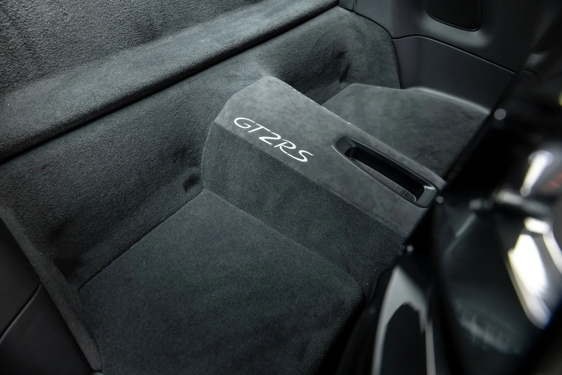 mph042_1984310783_11865_p43_l_aa3588905d