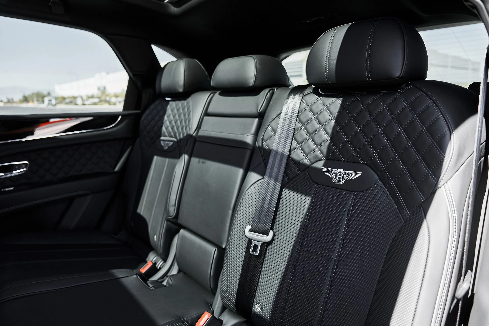 mph042_1987866996_Used_2025_Bentley_Bentayga_S_1782152991_dab7c87ca1