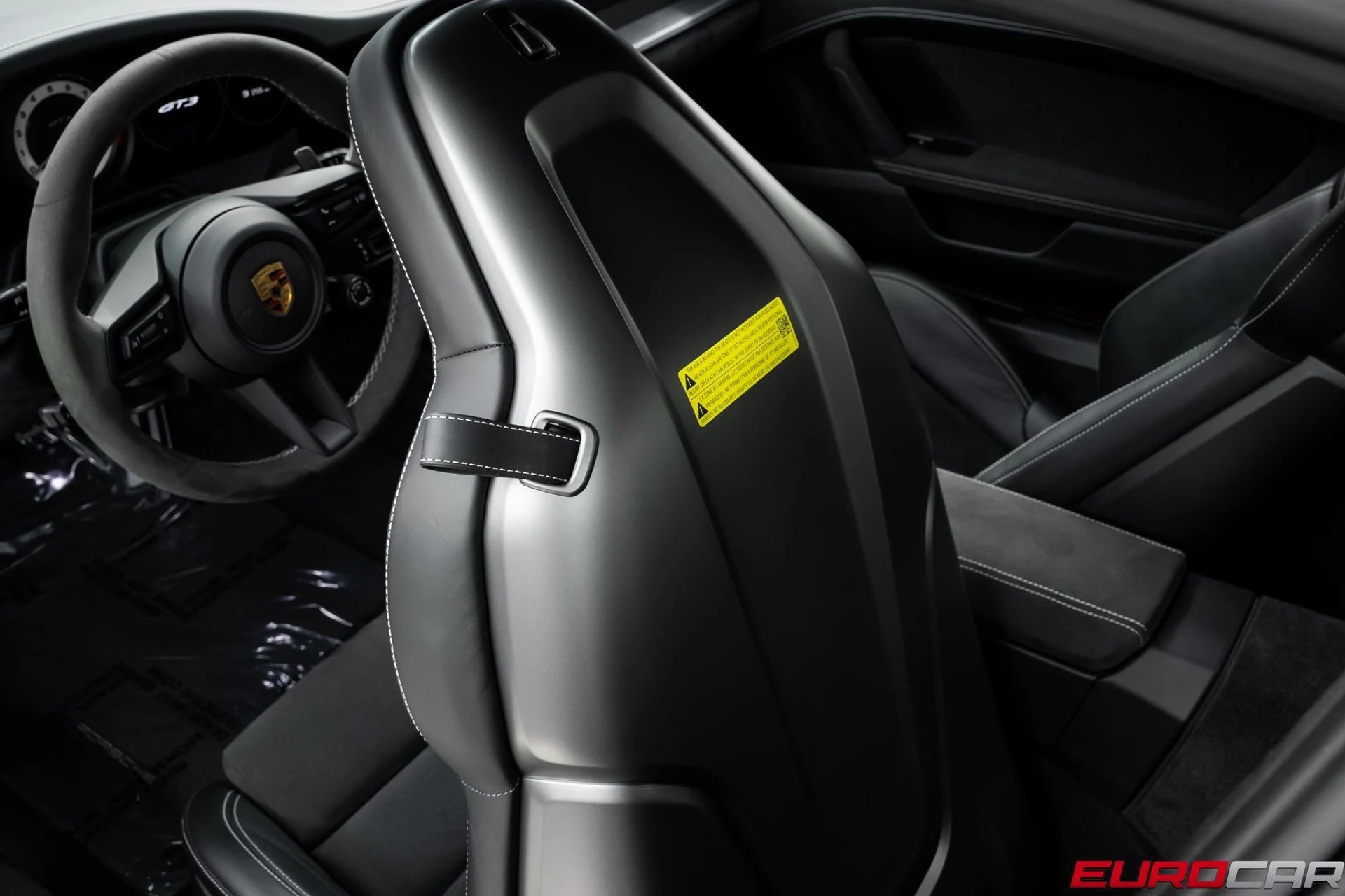 mph042_2001044620_image_43_e53e4d9cf4