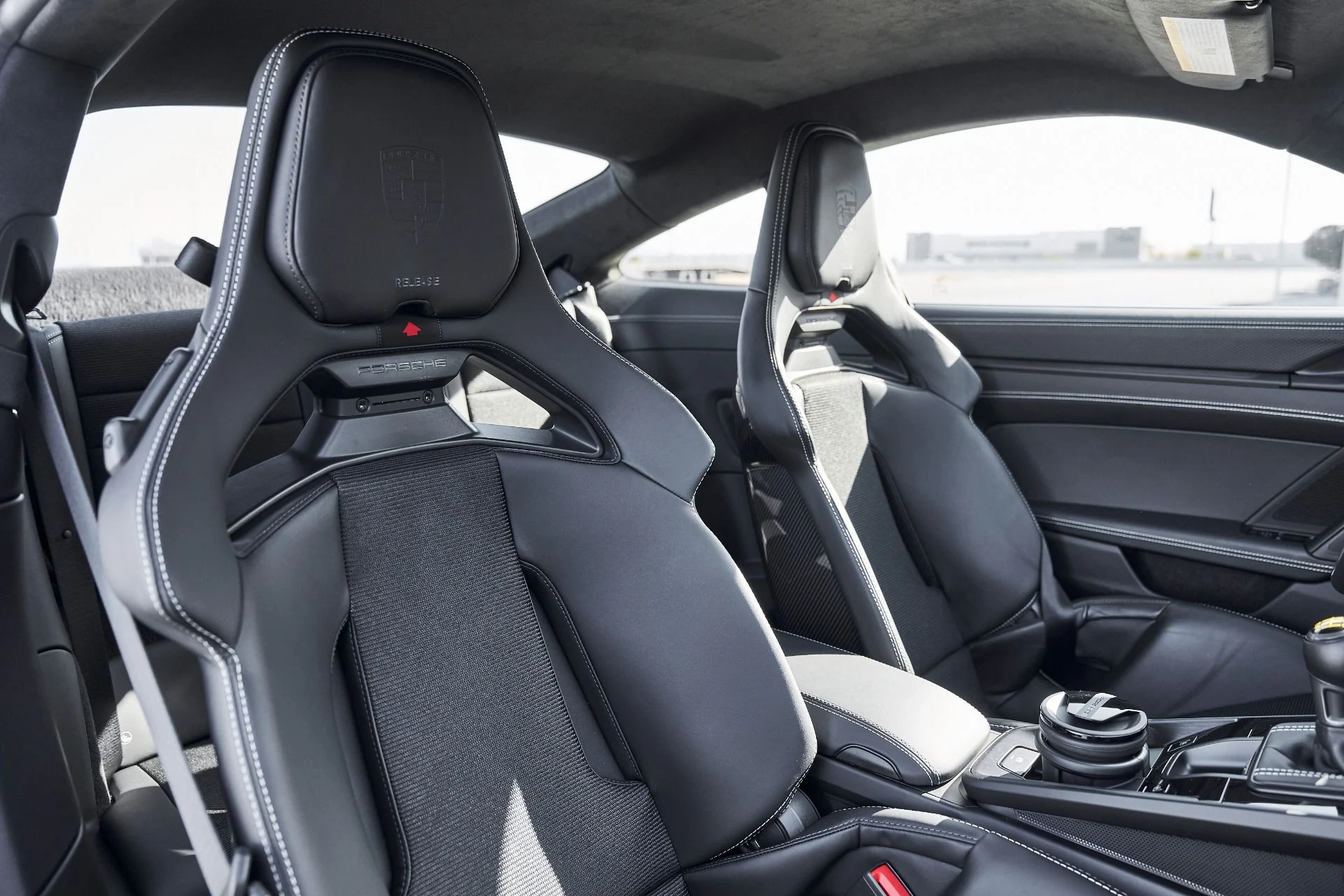 mph042_2014405625_Used_2025_Porsche_911_GT_3_1769736872_3774243724