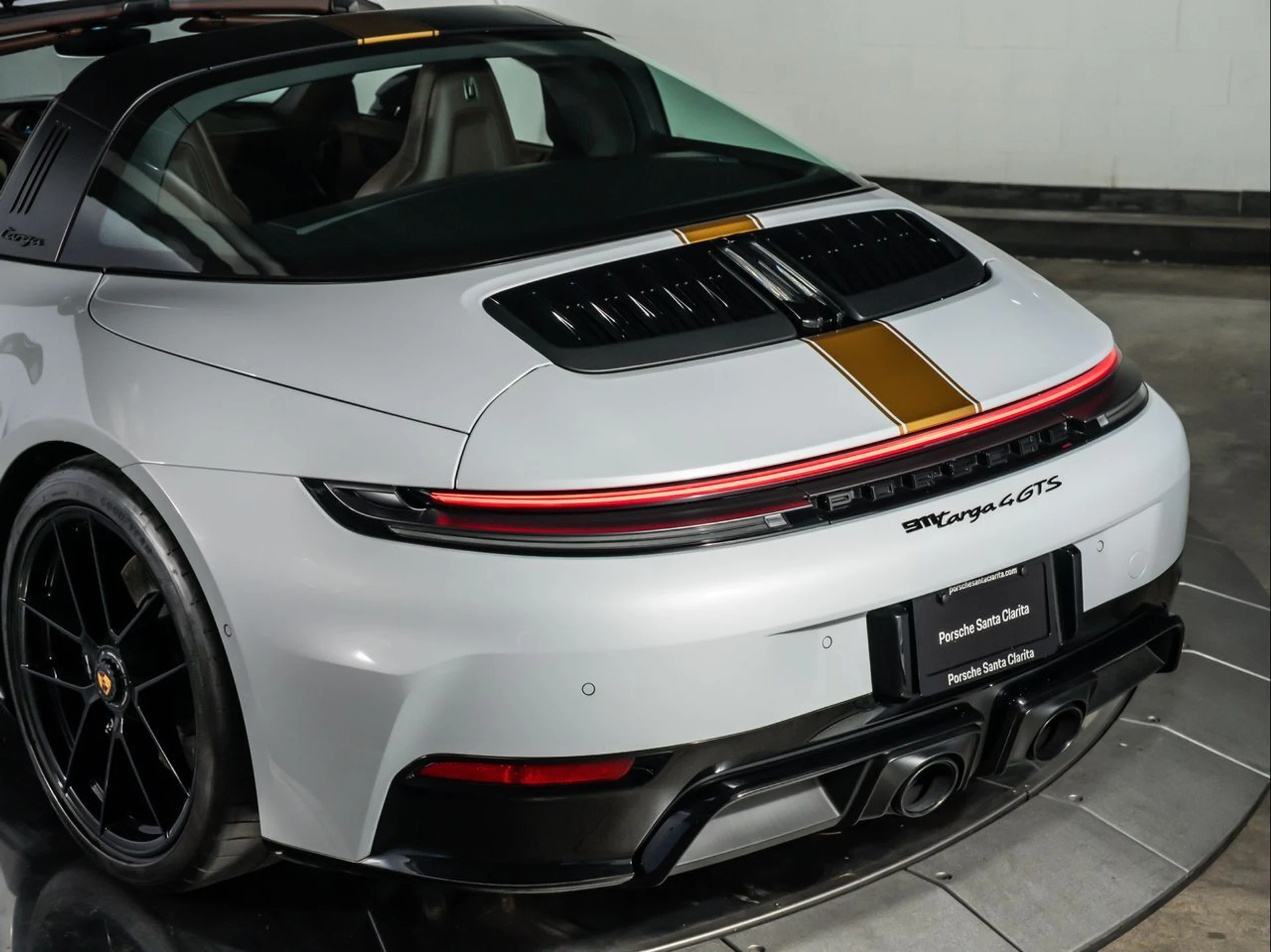 mph042_2026557298_0384ec97c65201533f8e7d703215ad39_71cd590413