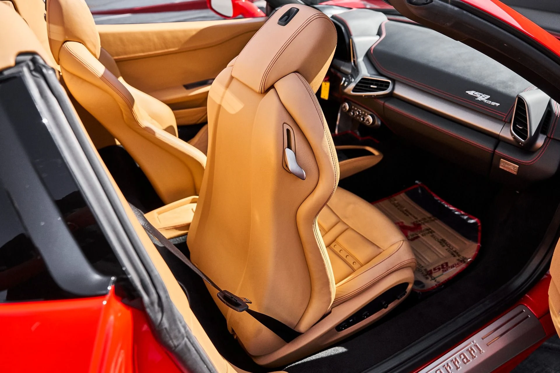 mph042_2028151675_Used_2012_Ferrari_458_Spider_Base_1781373847_a79563cf99