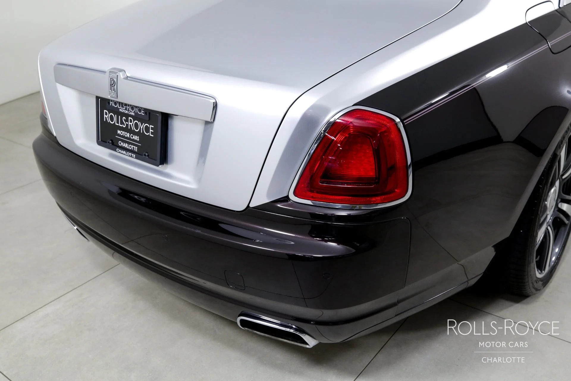 mph042_2040917657_Used_2014_Rolls_Royce_Ghost_1747161709_9fbbacd180