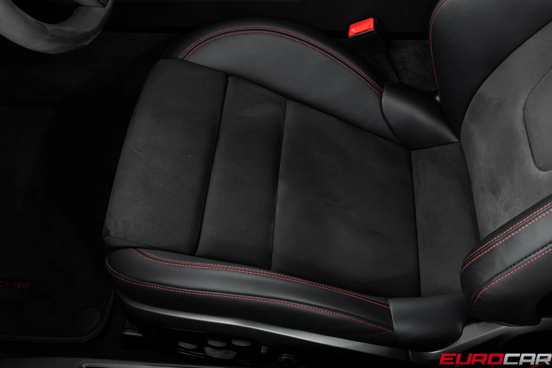 mph042_204097492_image_43_98e95e189e