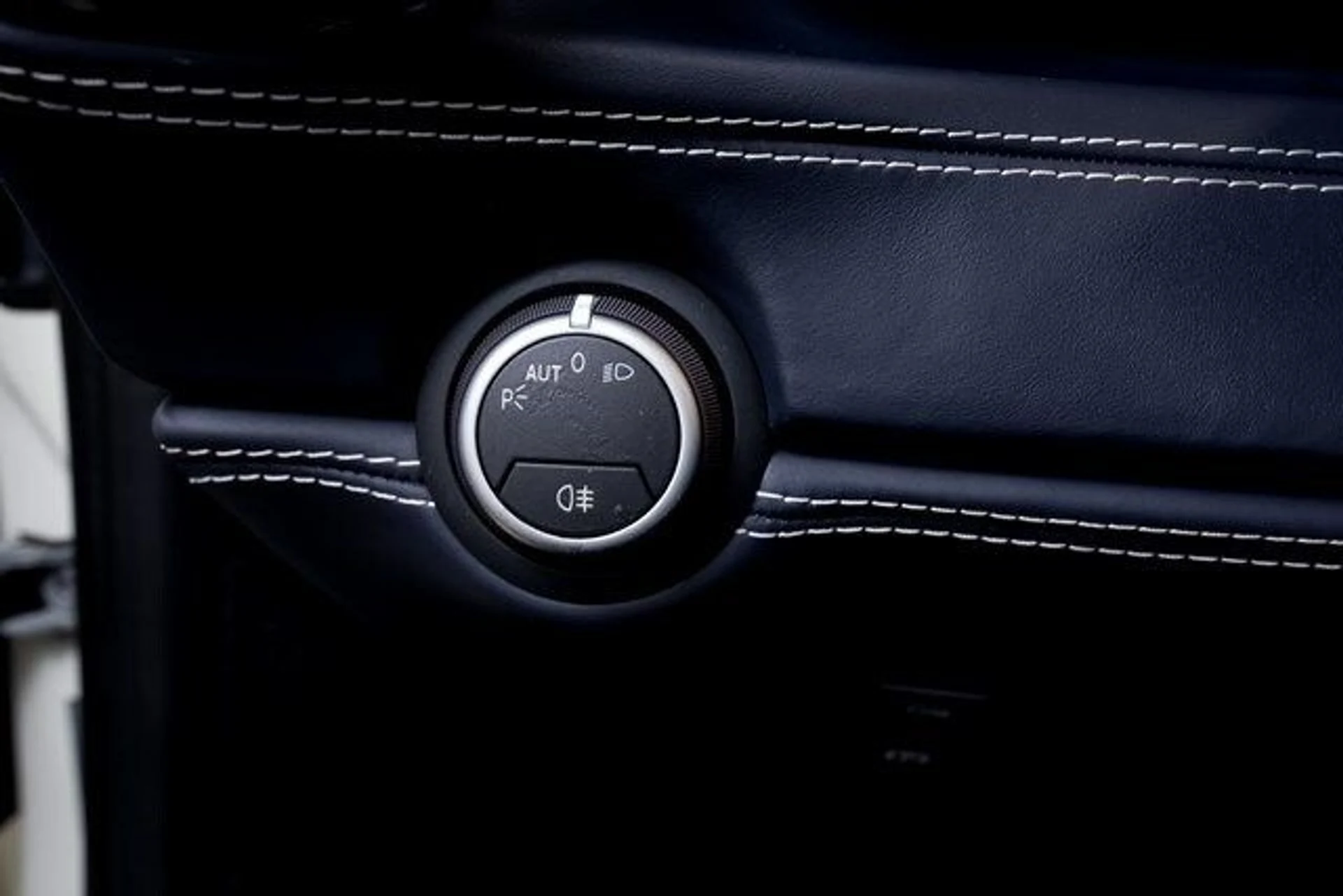 mph042_2054735934_44b0092b4f1fca3aa6684db67c32d07fx_d9dac9189e