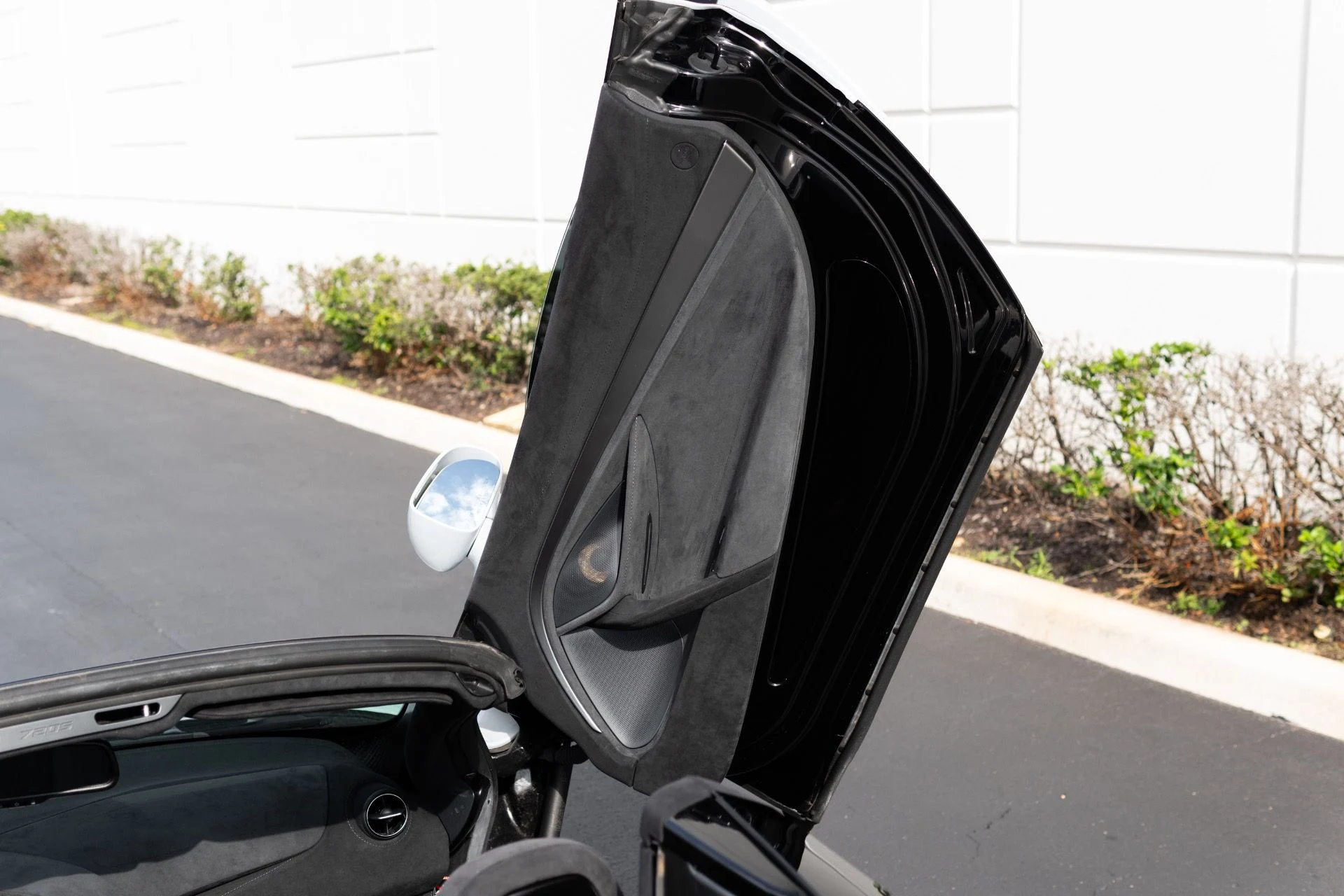 mph042_2055259812_Used_2020_Mc_Laren_720_S_Spider_Performance_1767737574_4b4ba32e2c