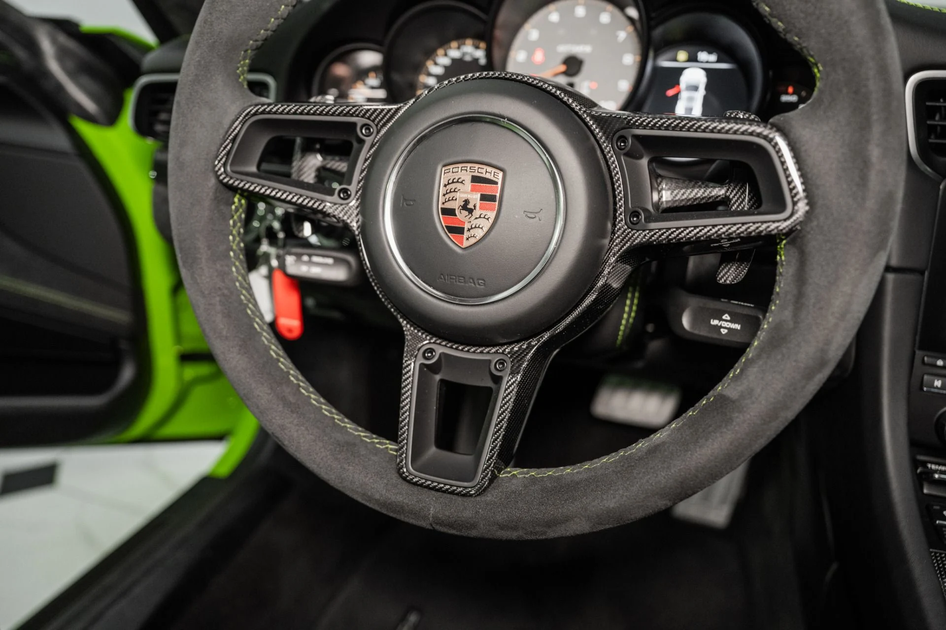 mph042_2061153148_Used_2019_Porsche_911_GT_3_RS_1761058034_35c4cbccbb