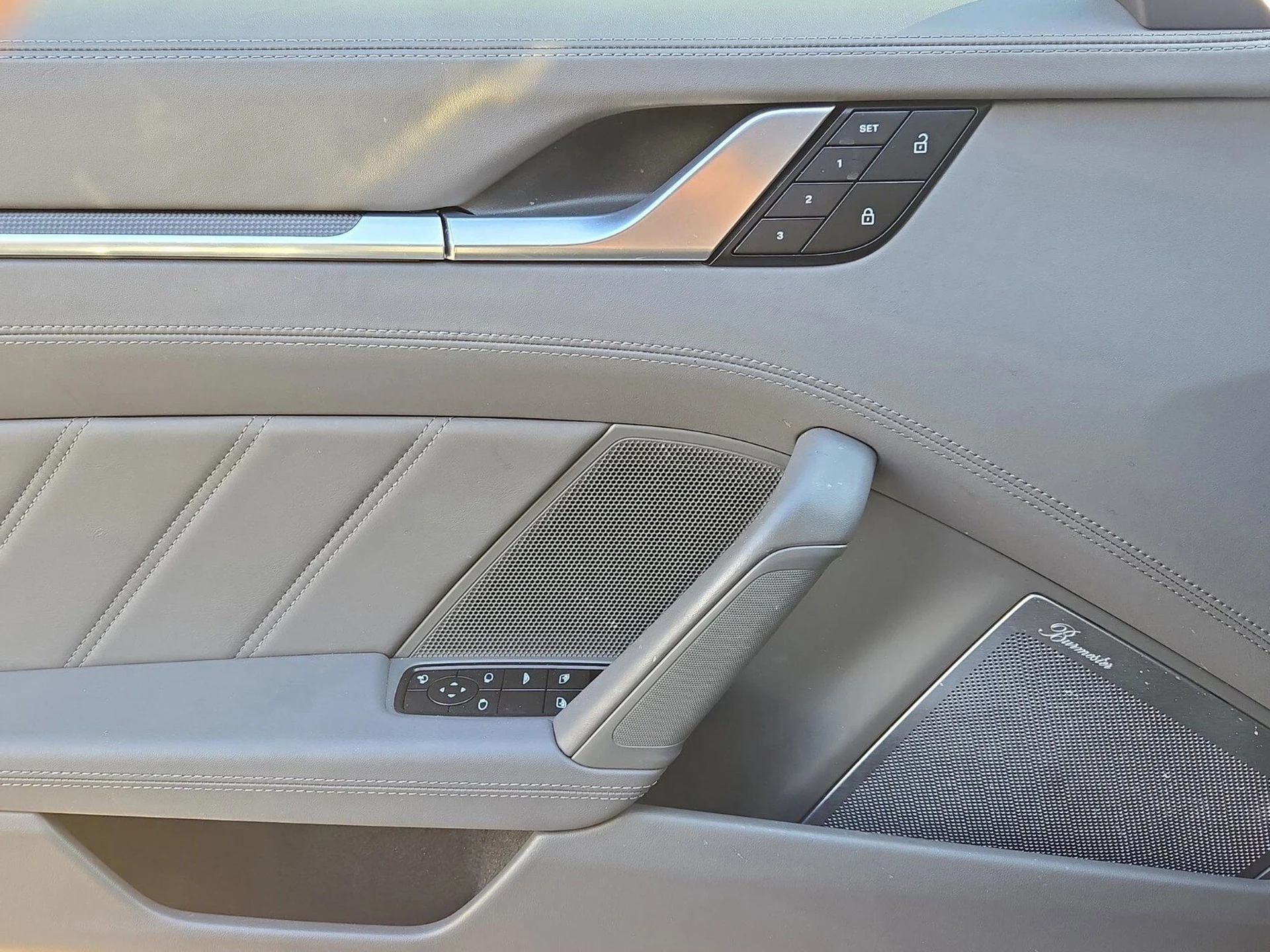 mph042_2061658105_4c69f5615cc15c75ee1169ae6b940b2fx_0305d836d0