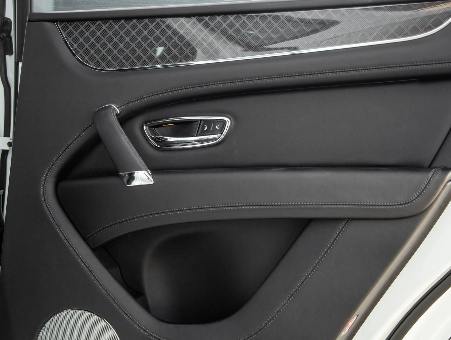 mph042_2063161503_43_fe01d6a888