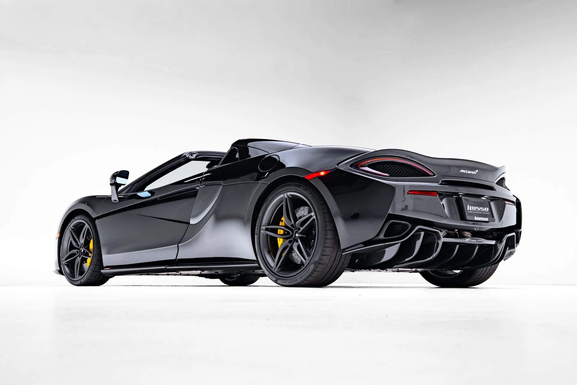 mph042_2063844276_Used_2019_Mc_Laren_570_S_Spider_1771457585_5b912d0640