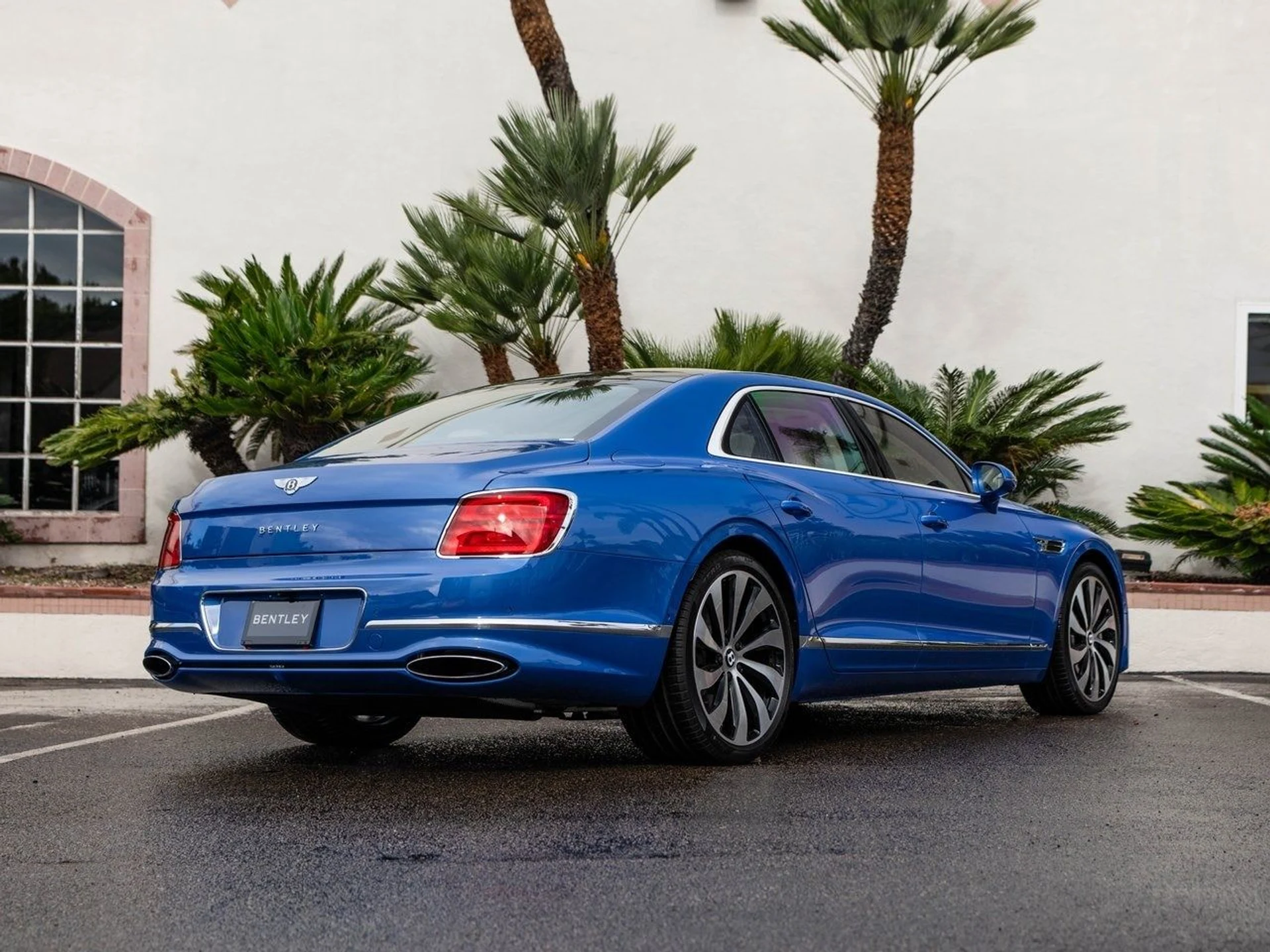 mph042_2069336802_83935bd29bf5afb5750e4b4fae280eccx_e514313214