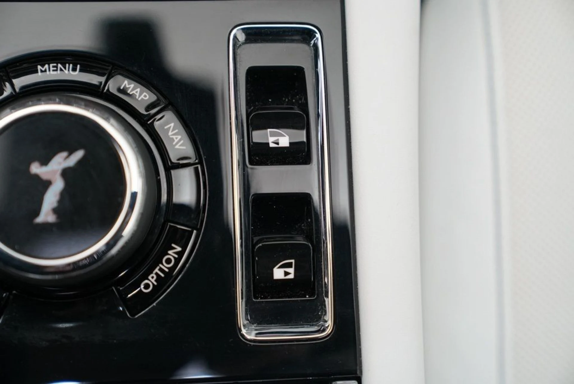 mph042_2072760023_ae0hwwmhh9mrbjykeczmxczr036u_6b0b95a648