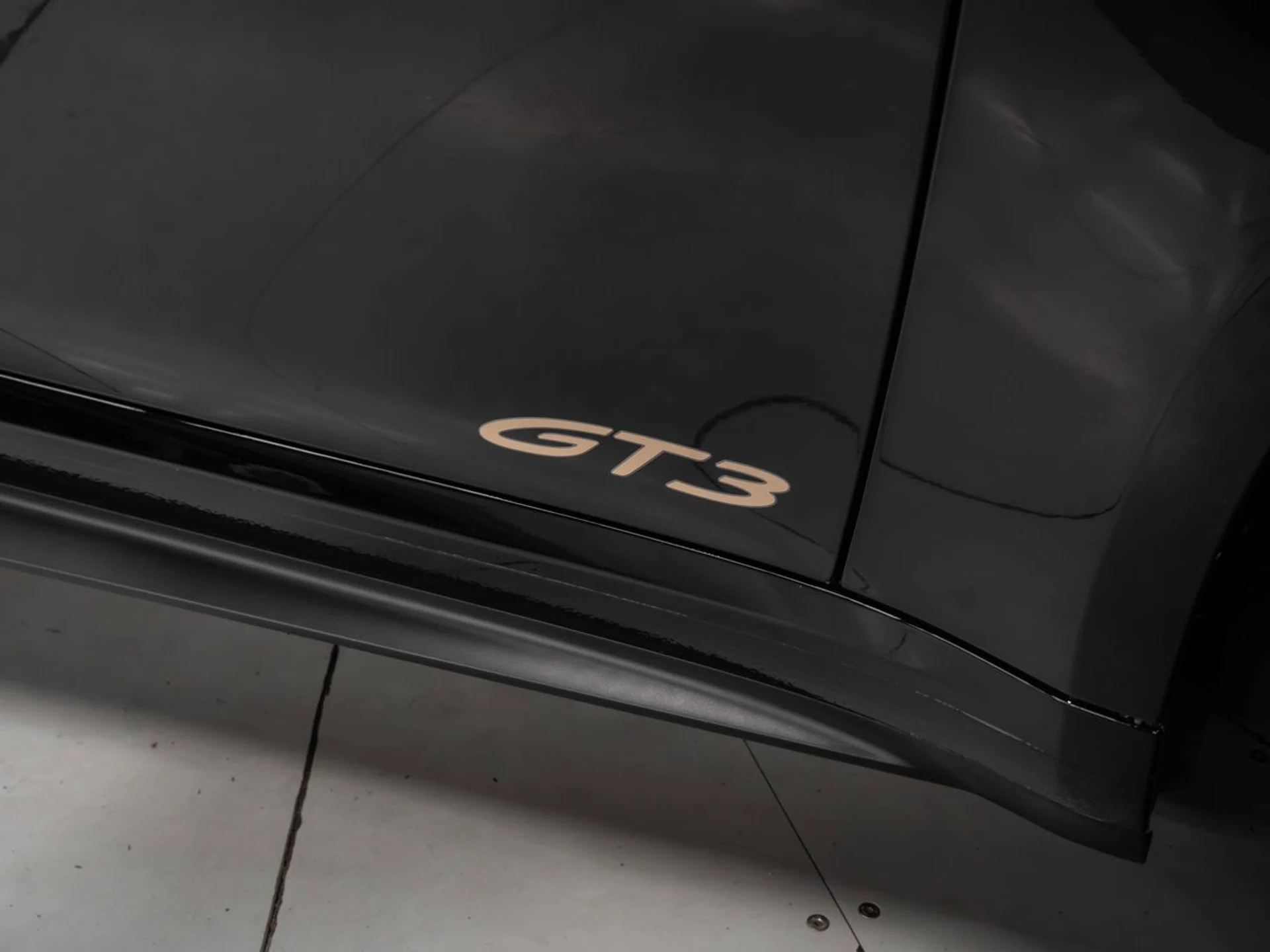 mph042_2076227685_porsche_911_2022_a9b2fc429e