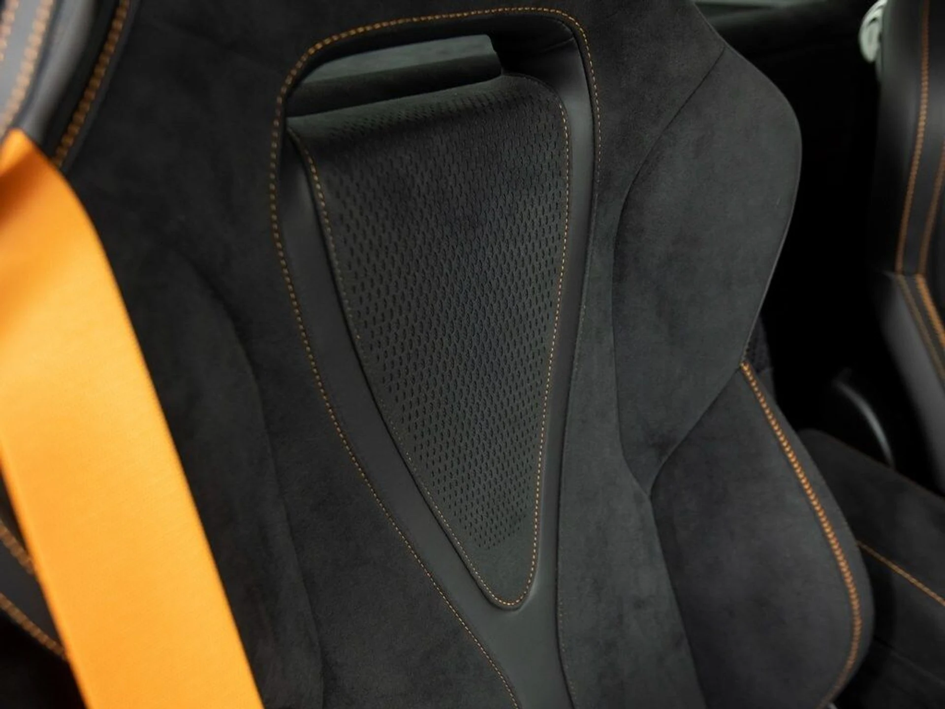 mph042_2077867652_1d2b39a81657309fad8eb95c7d21f892x_65682de7fa