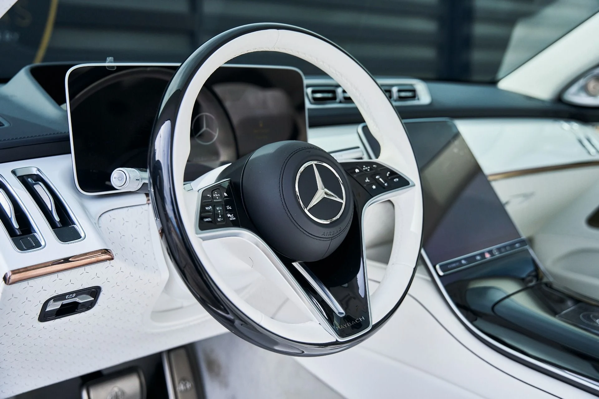 mph042_2078990121_Used_2023_Mercedes_Benz_S_Class_Maybach_S_680_1772678598_cb0cf10527