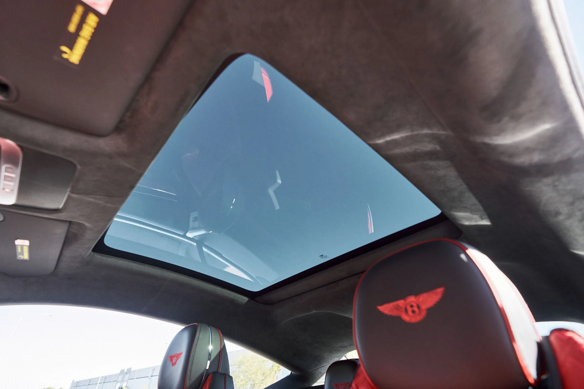 mph042_208479433_Used_2023_Bentley_Continental_GT_Azure_1764903615_32a3d21822