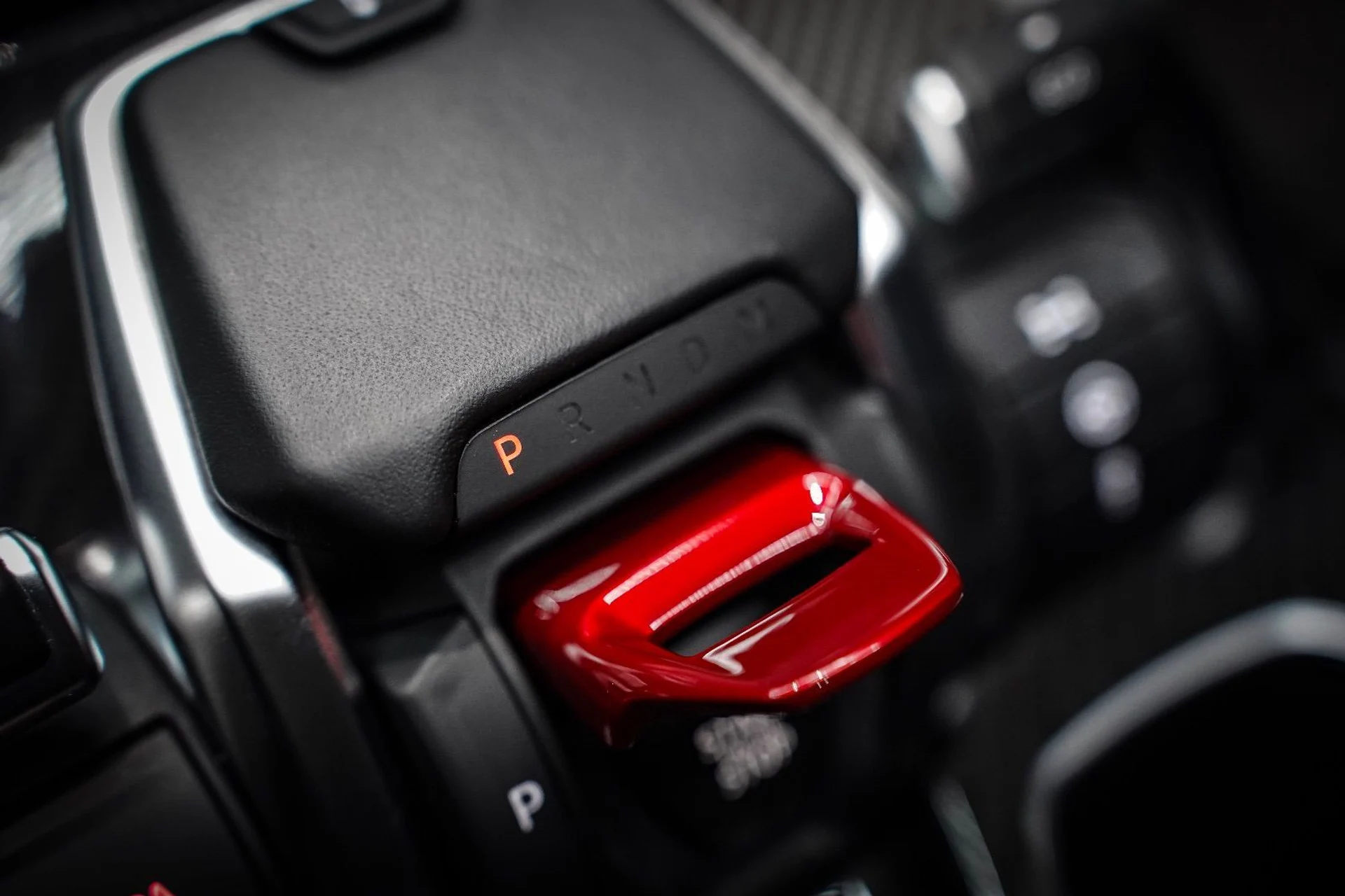 mph042_2097350420_37414663_07498_2020_lamborghini_urus_025_b7d3dd885d