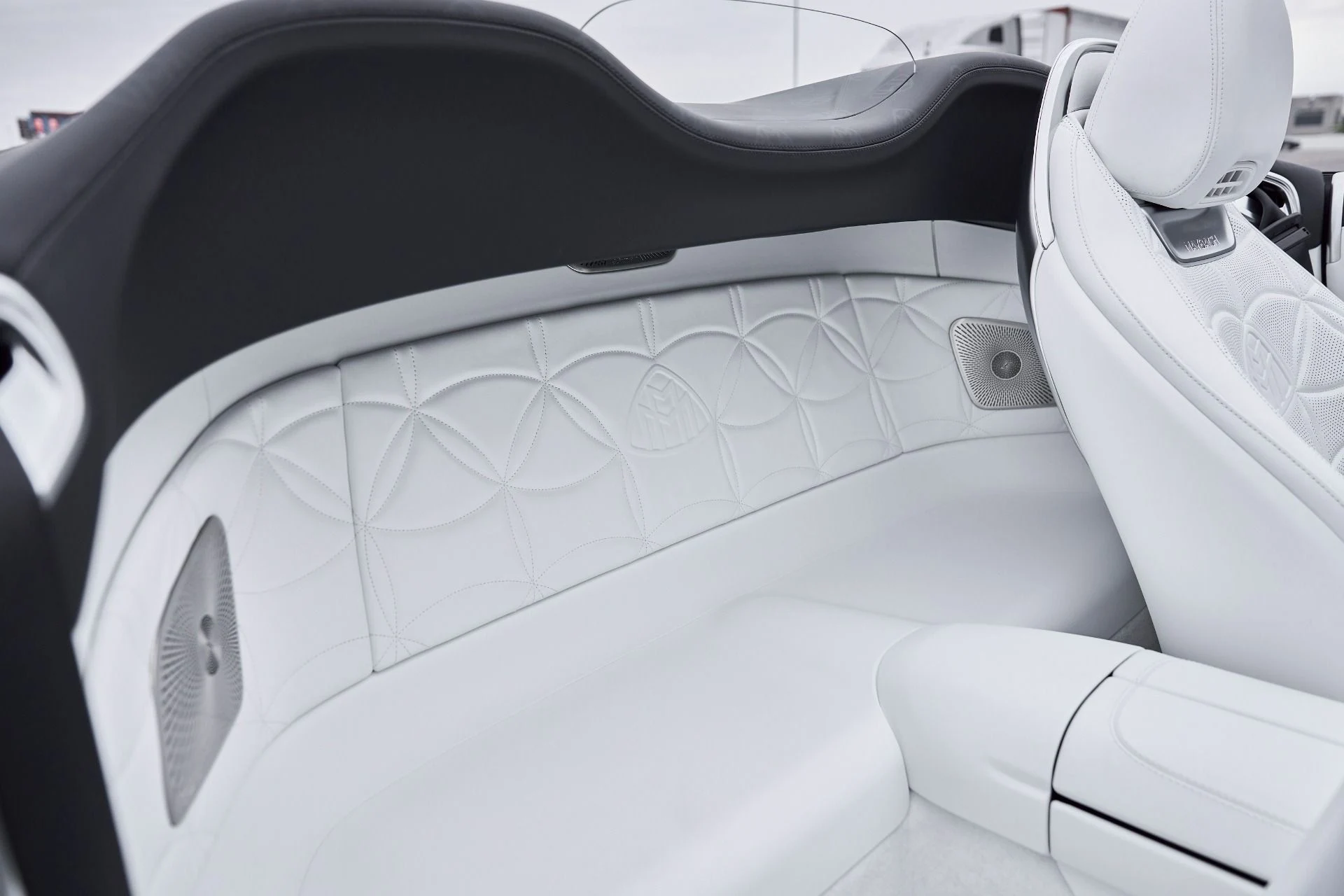 mph042_2106793698_Used_2026_Mercedes_Benz_SL_Class_Maybach_SL_680_1767218135_72dec77f00