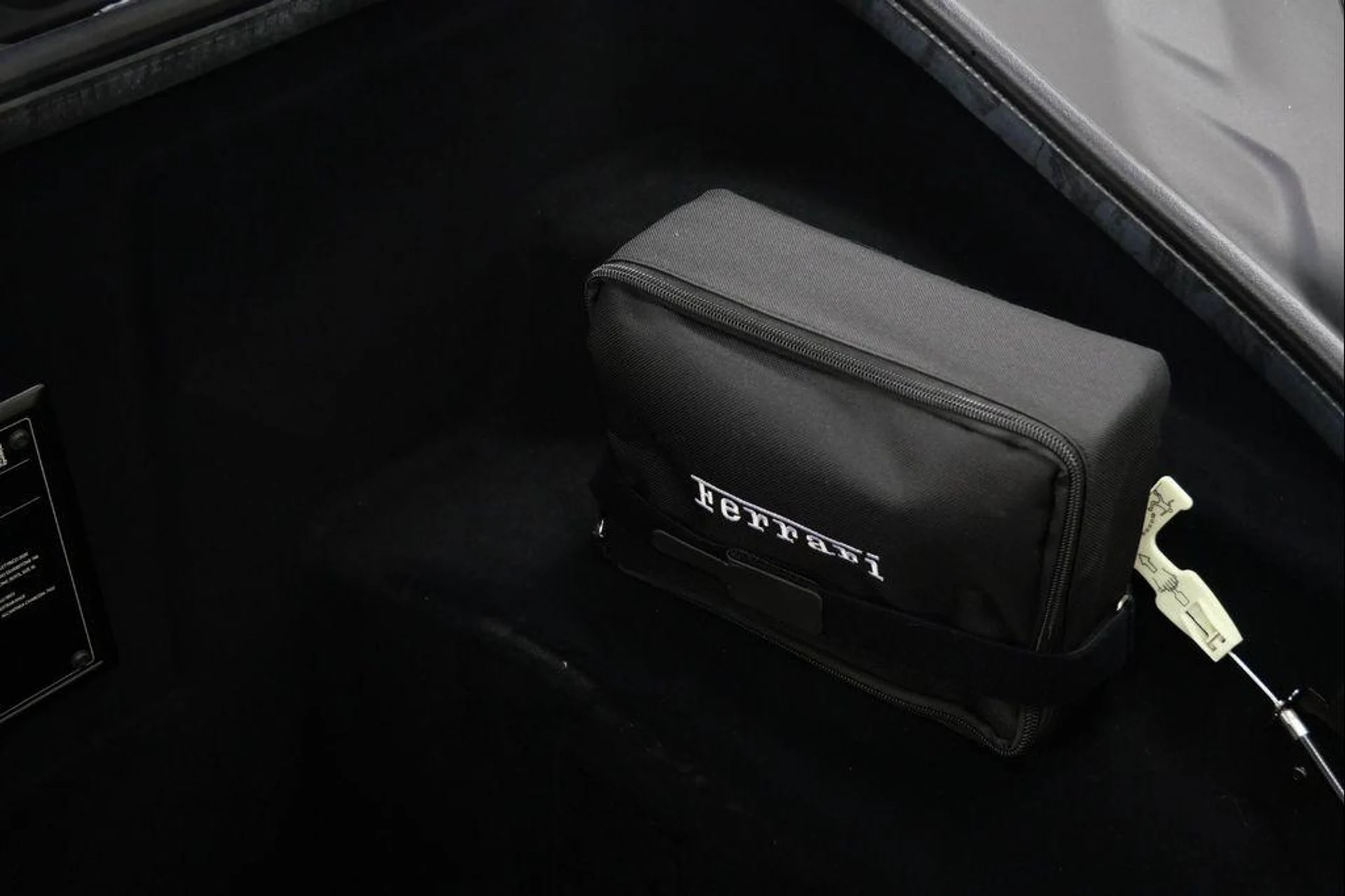 mph042_2131655367_L_Rp_Vbq16_QZ_Ym_Fn_OC_3sefbf_Y3_Yco_ee4b2dd653