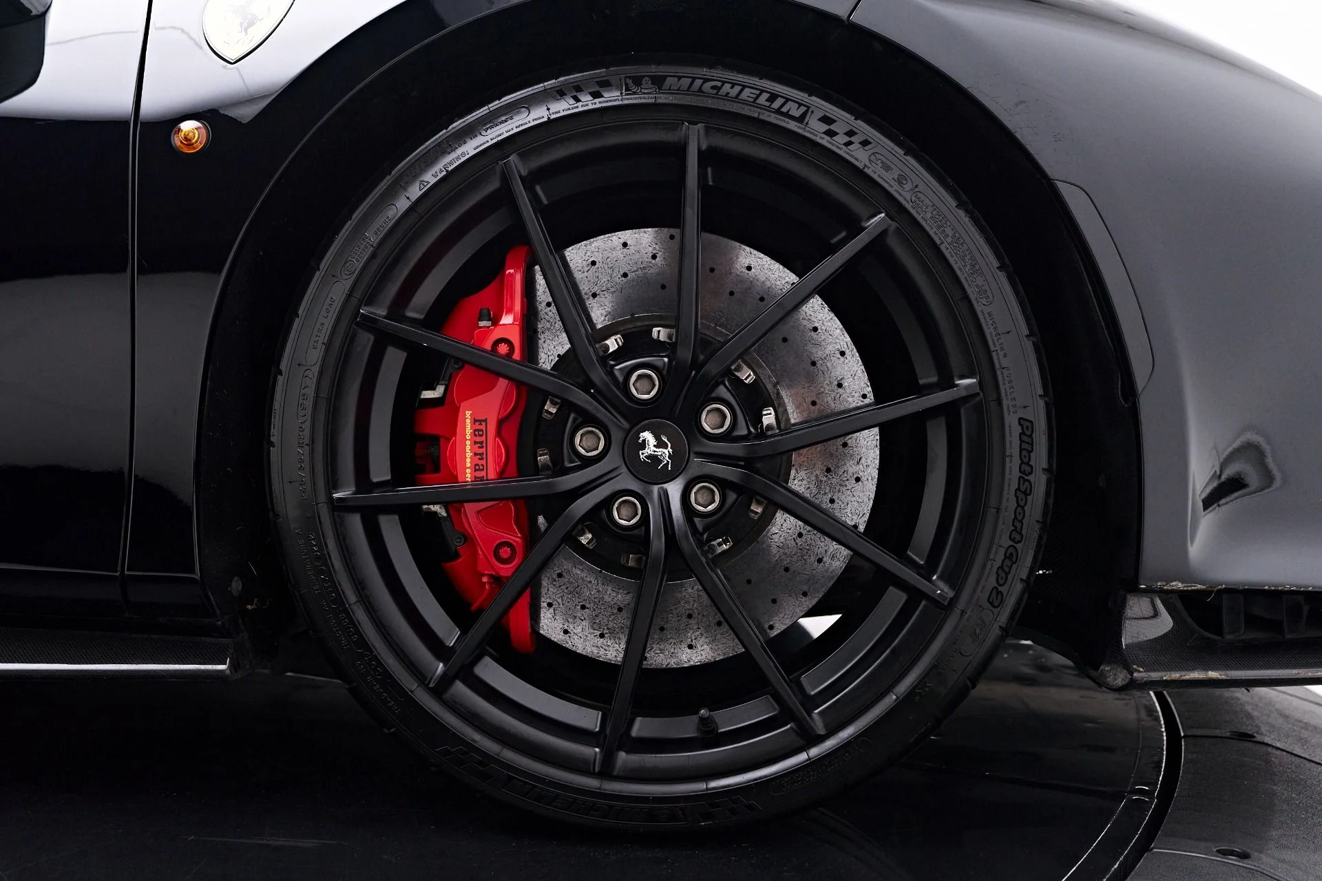 mph042_2133232904_Used_2020_Ferrari_488_Pista_Base_1749062519_b6eea652de