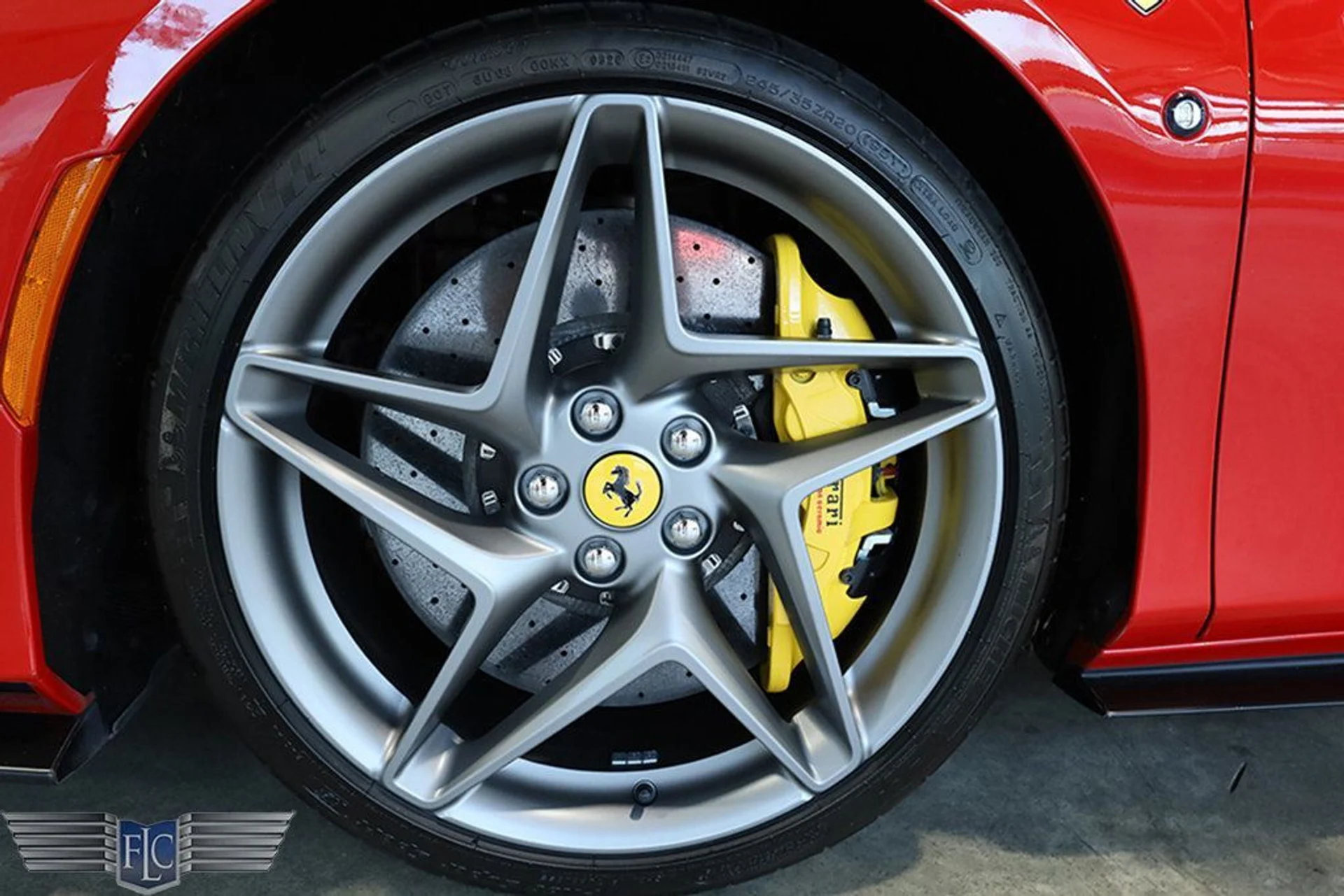 mph042_2148023667_used_2020_ferrari_f8_tributo_coupe_9689_22891893_43_1024_2fe123155b