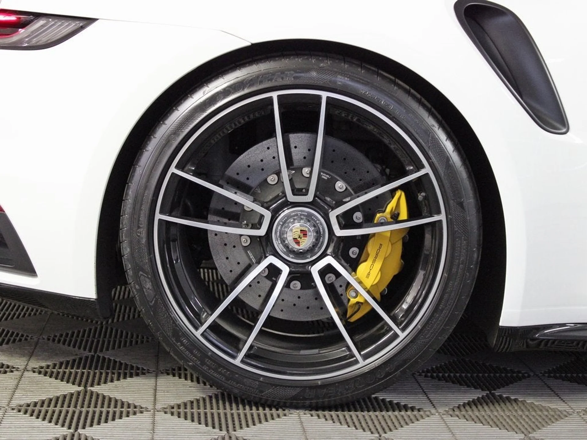 mph042_2167936956_43_1f8bea88ca