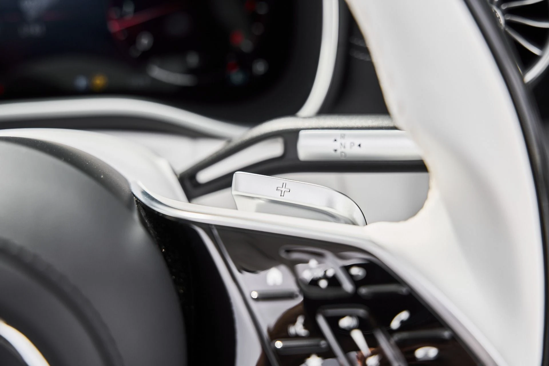 mph042_2170132605_Used_2026_Mercedes_Benz_SL_Class_Maybach_SL_680_1777159965_42afe675ad