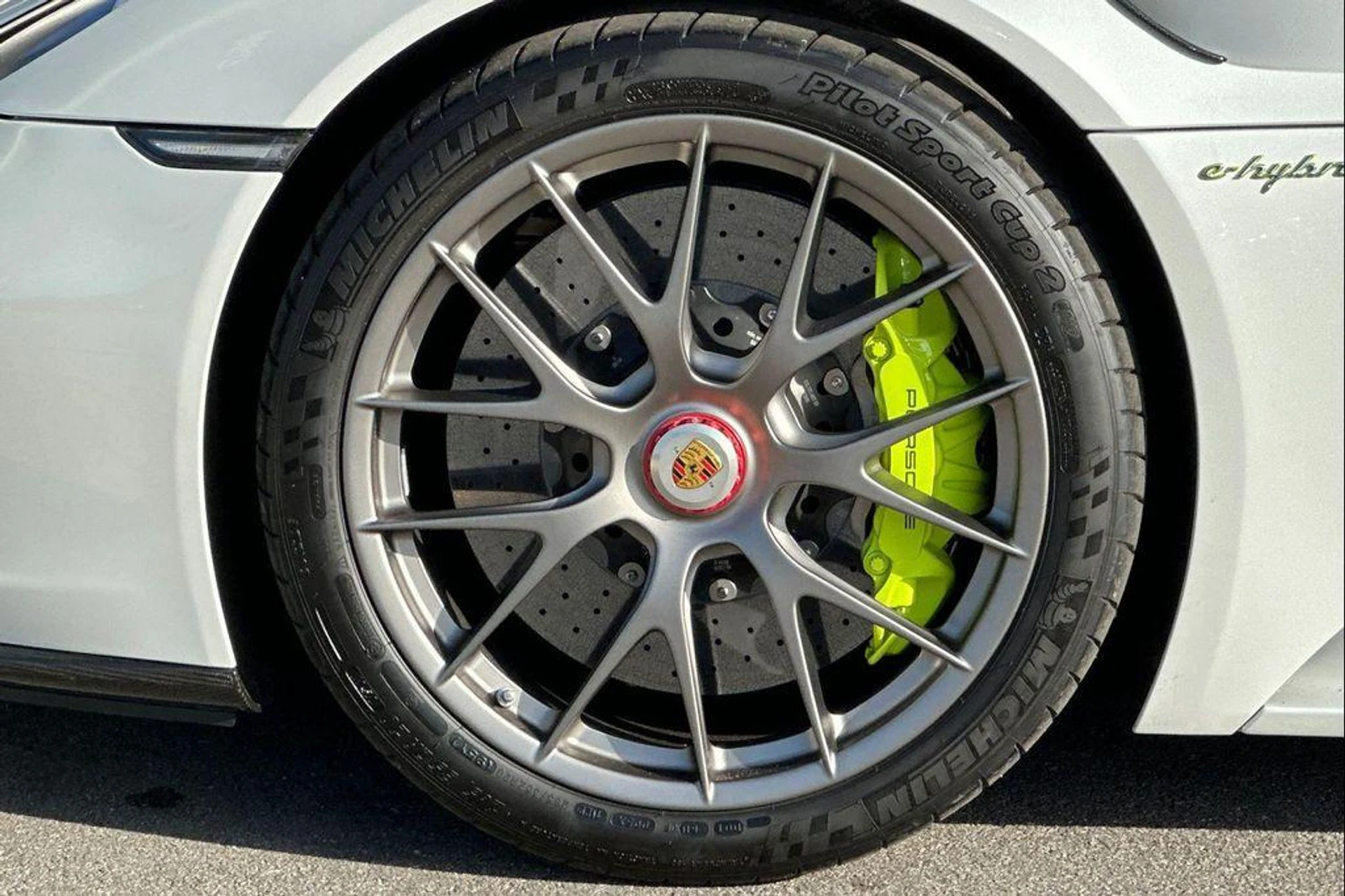 mph042_217478375_Jf72_MLR_9u_Hqpy_DVF_7v6j6_UD_Jf_M_cc2525983d