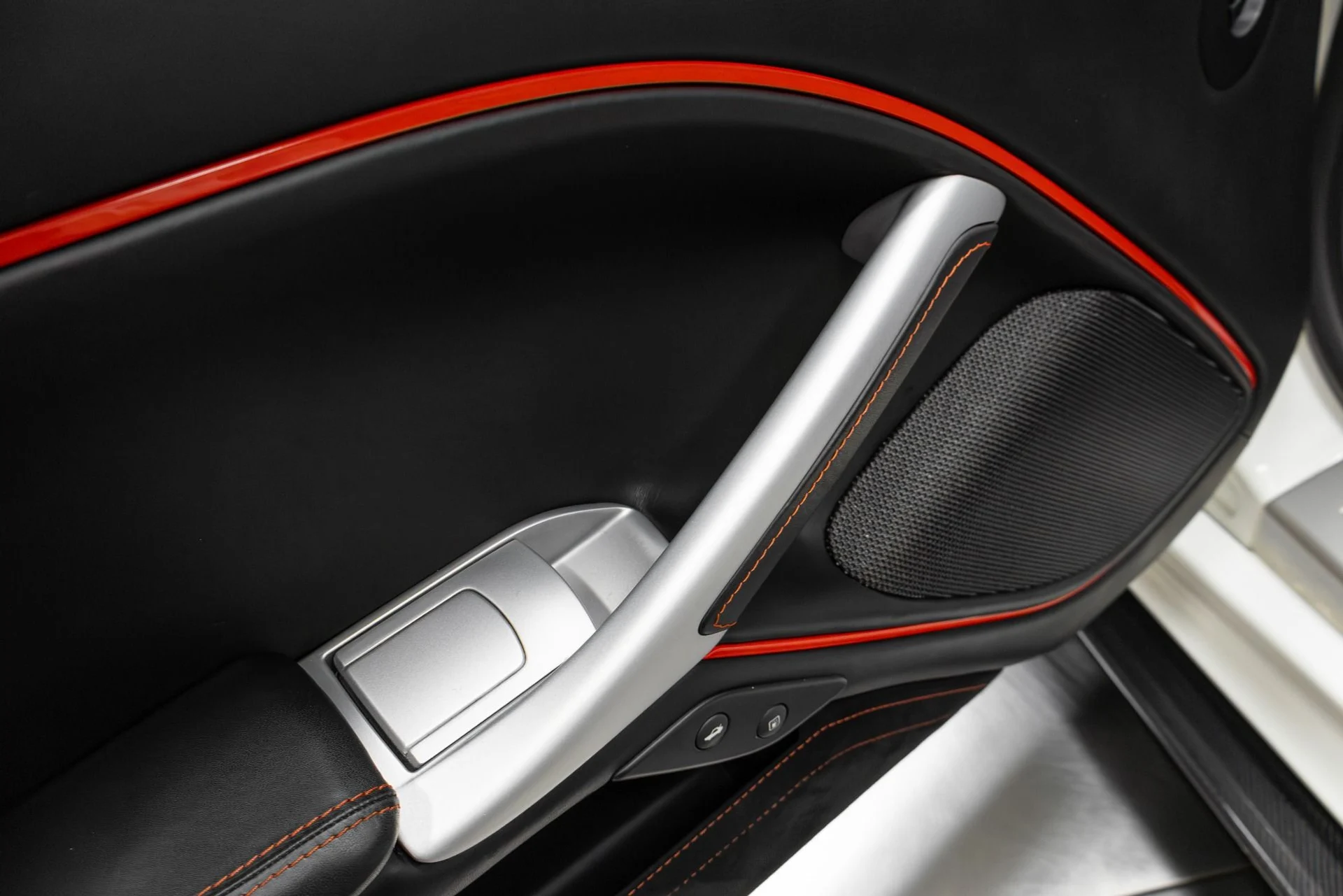 mph042_2176102810_Used_2014_Ferrari_F12_Berlinetta_1768579658_b94e17057f