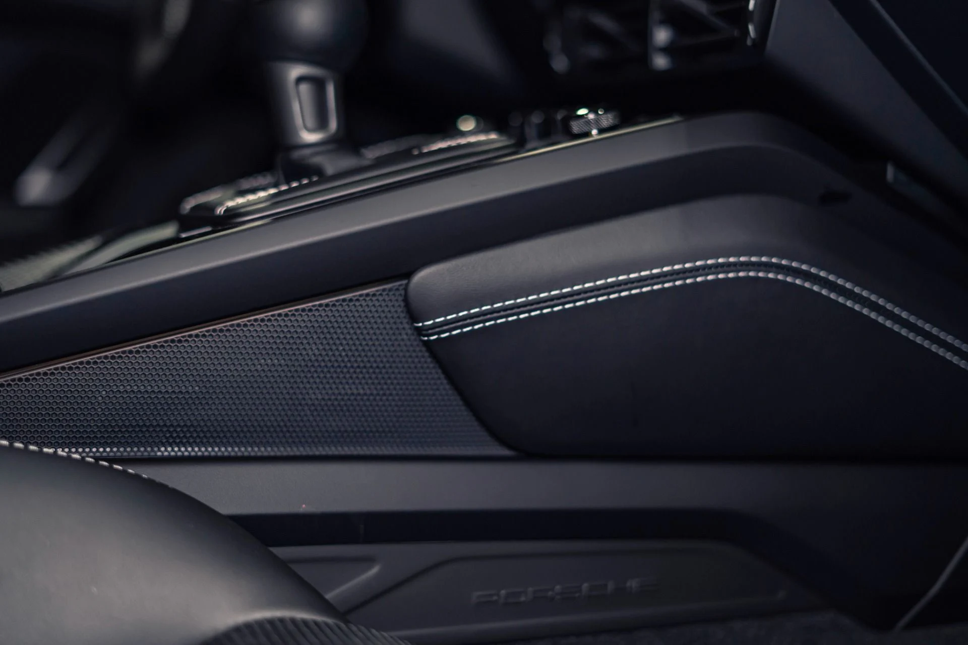 mph042_2180065390_Used_2026_Porsche_911_GT_3_Touring_Lugano_Blue_Lightweight_Package_1777381470_884fba8c9a