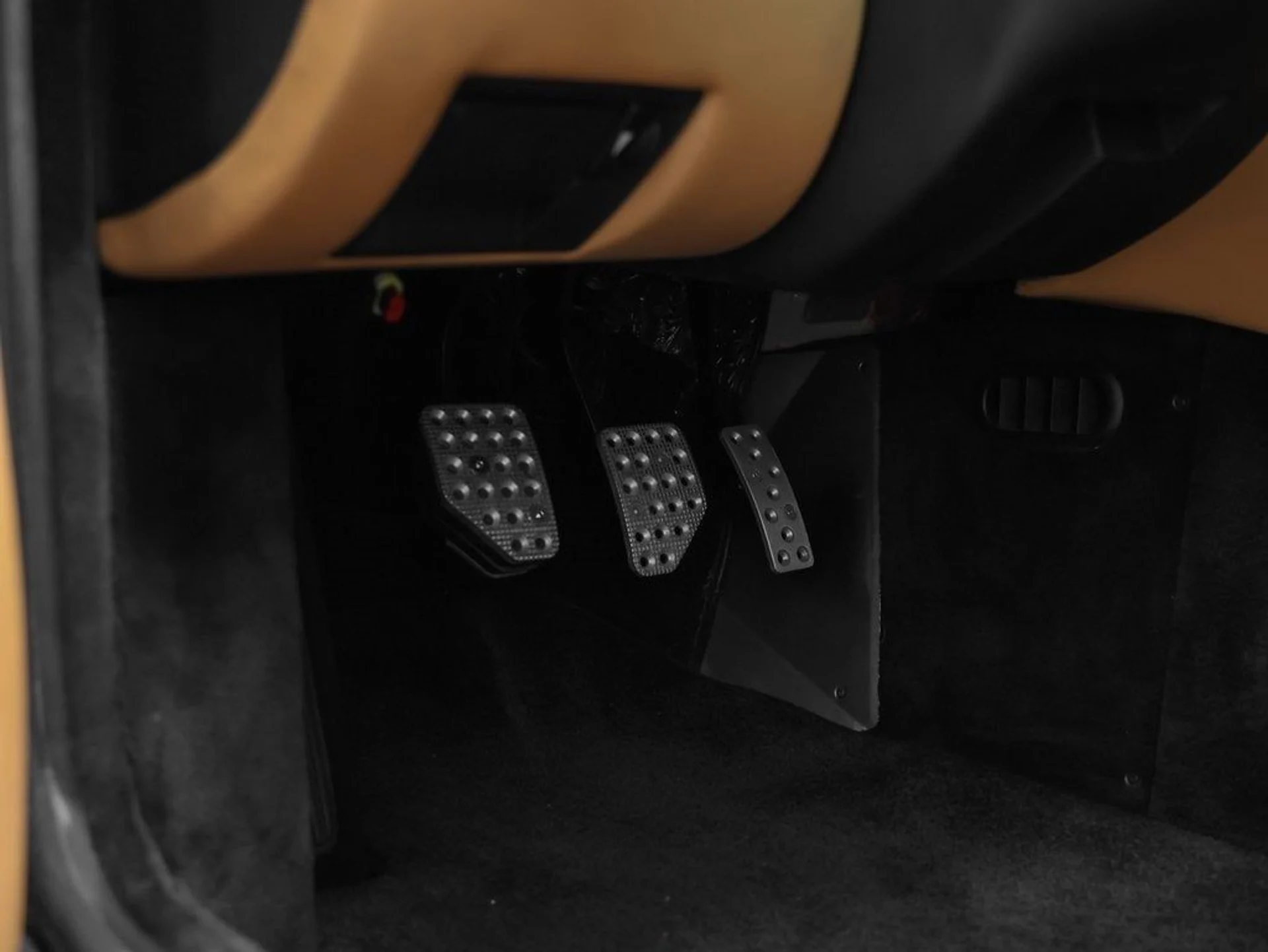 mph042_2180997561_43_bd4366cf84