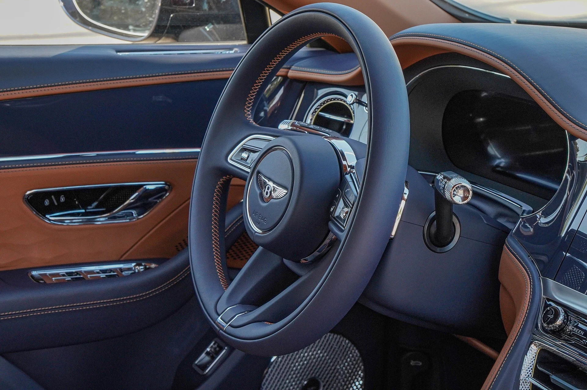 mph042_2187067057_Hi_Tech_Luxury_Imports_LLC_SCBBR_6_ZGXTC_023888_image_42_e418a49a1e
