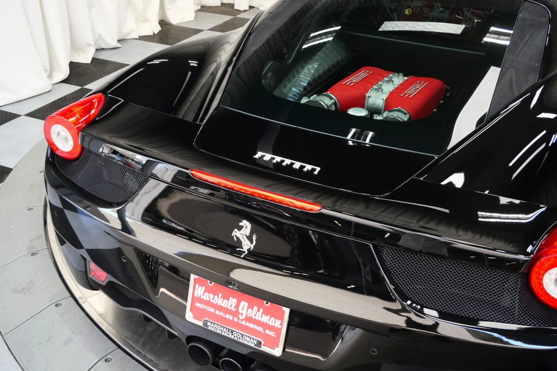 mph042_2189438797_Used_2015_Ferrari_458_Italia_1752857169_0d05a3d15a