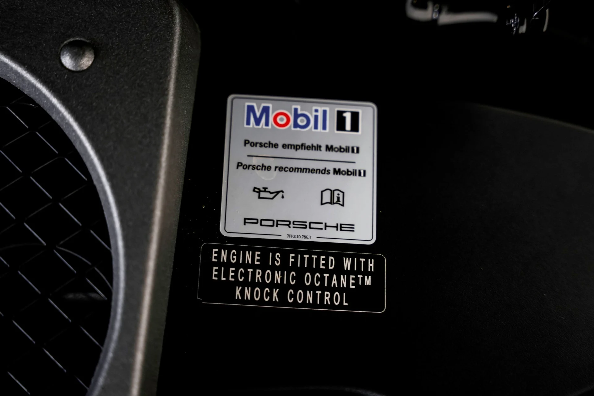 mph042_2191241045_9334bd5e3809fabd7fbe8f2fd0310cc4x_a2f9f0bea1