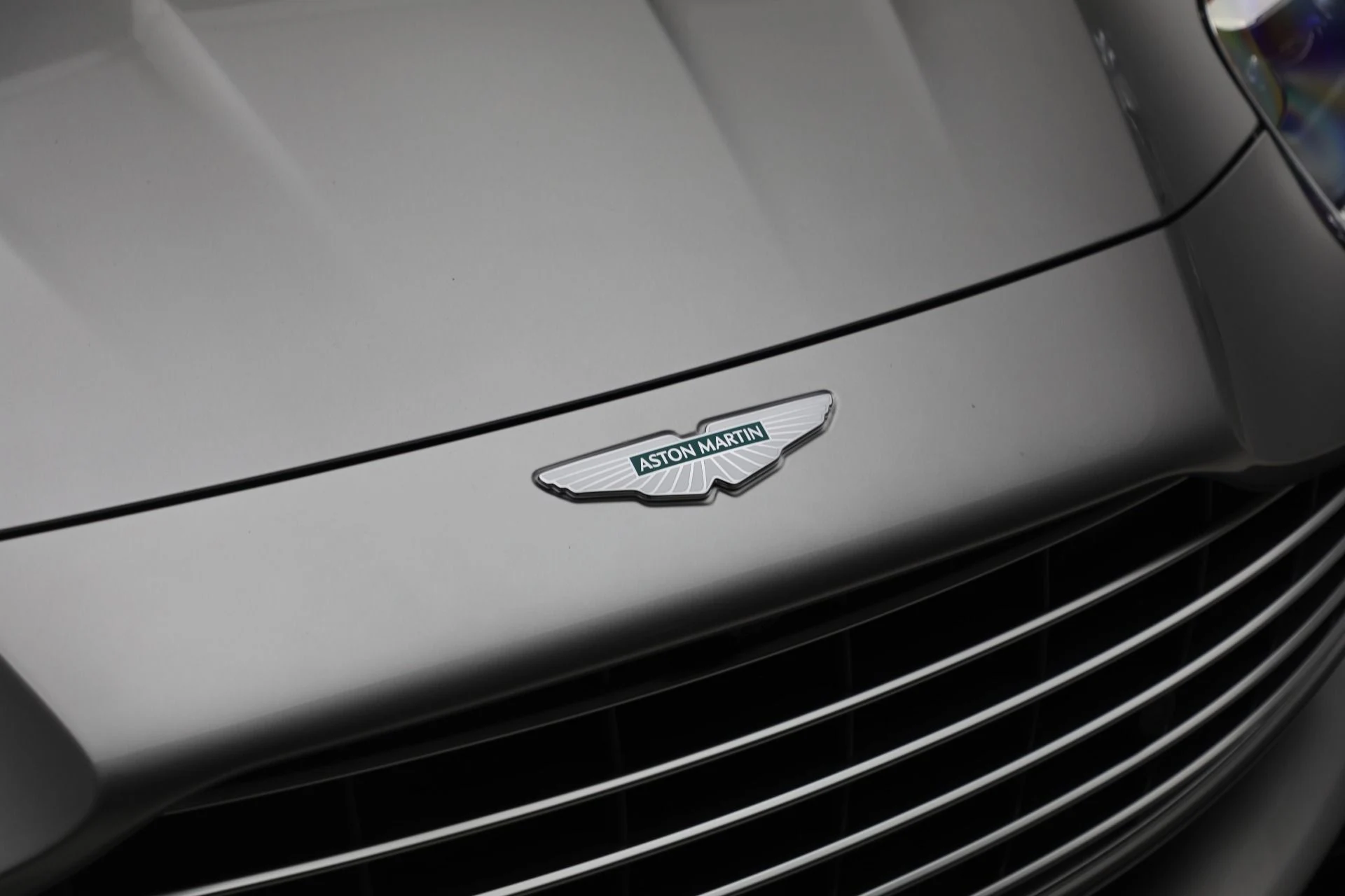 mph042_2191888186_Used_2024_Aston_Martin_DB_12_Volante_1792860706_199358ed6d