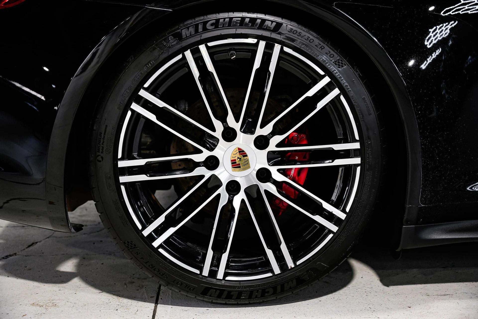 mph042_2222543943_c5d9f948f0523682fa27890162366ae4x_55a6bdc523