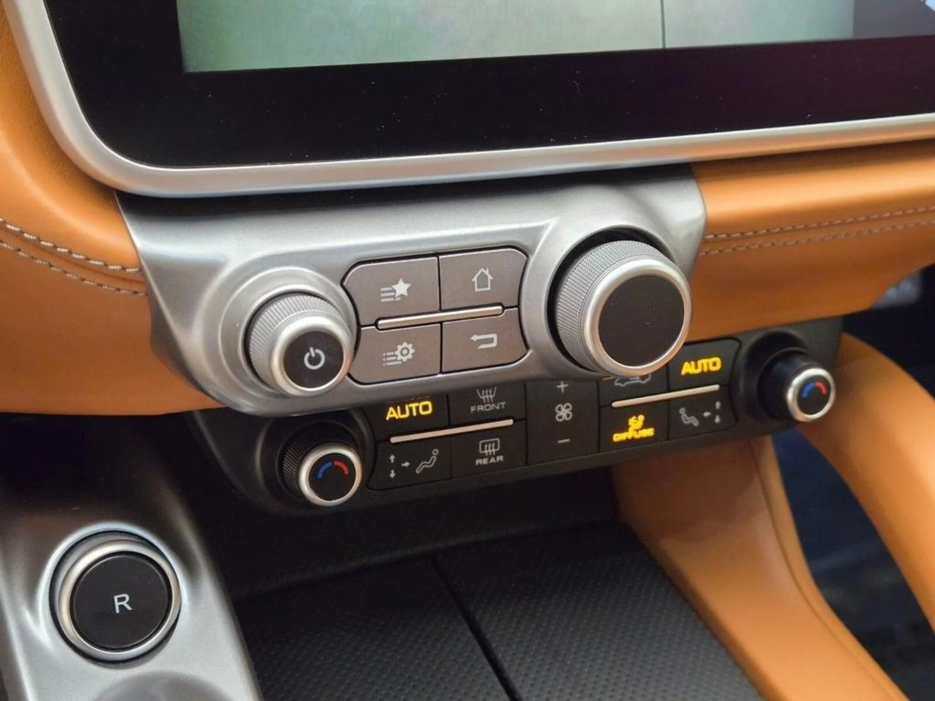 mph042_2225424765_Used_2017_Ferrari_GTC_4_Lusso_V12_1771611651_bfe638e2b9