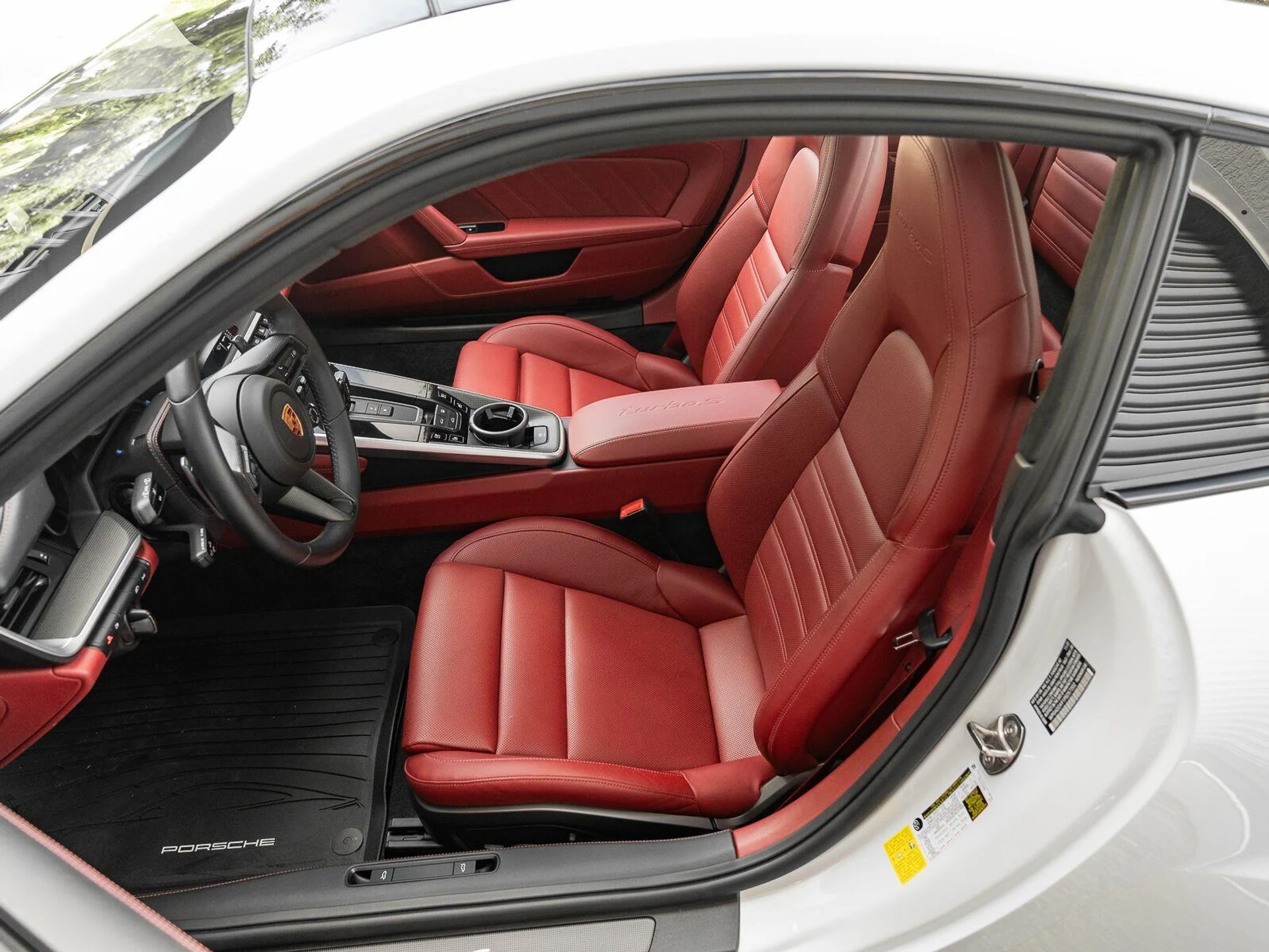 mph042_224327395_Used_2023_Porsche_911_Turbo_S_1790111628_12d74a172e